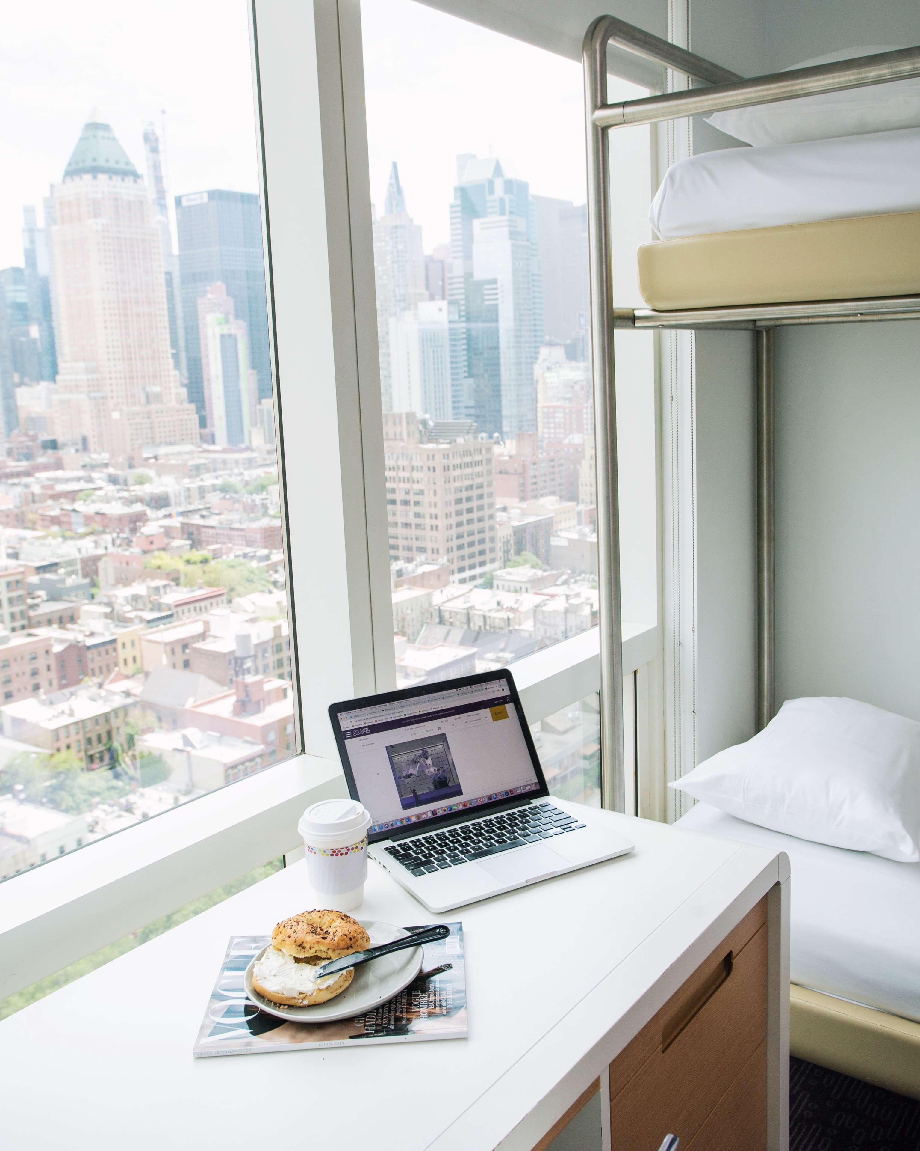 Double Executive Queen Bed