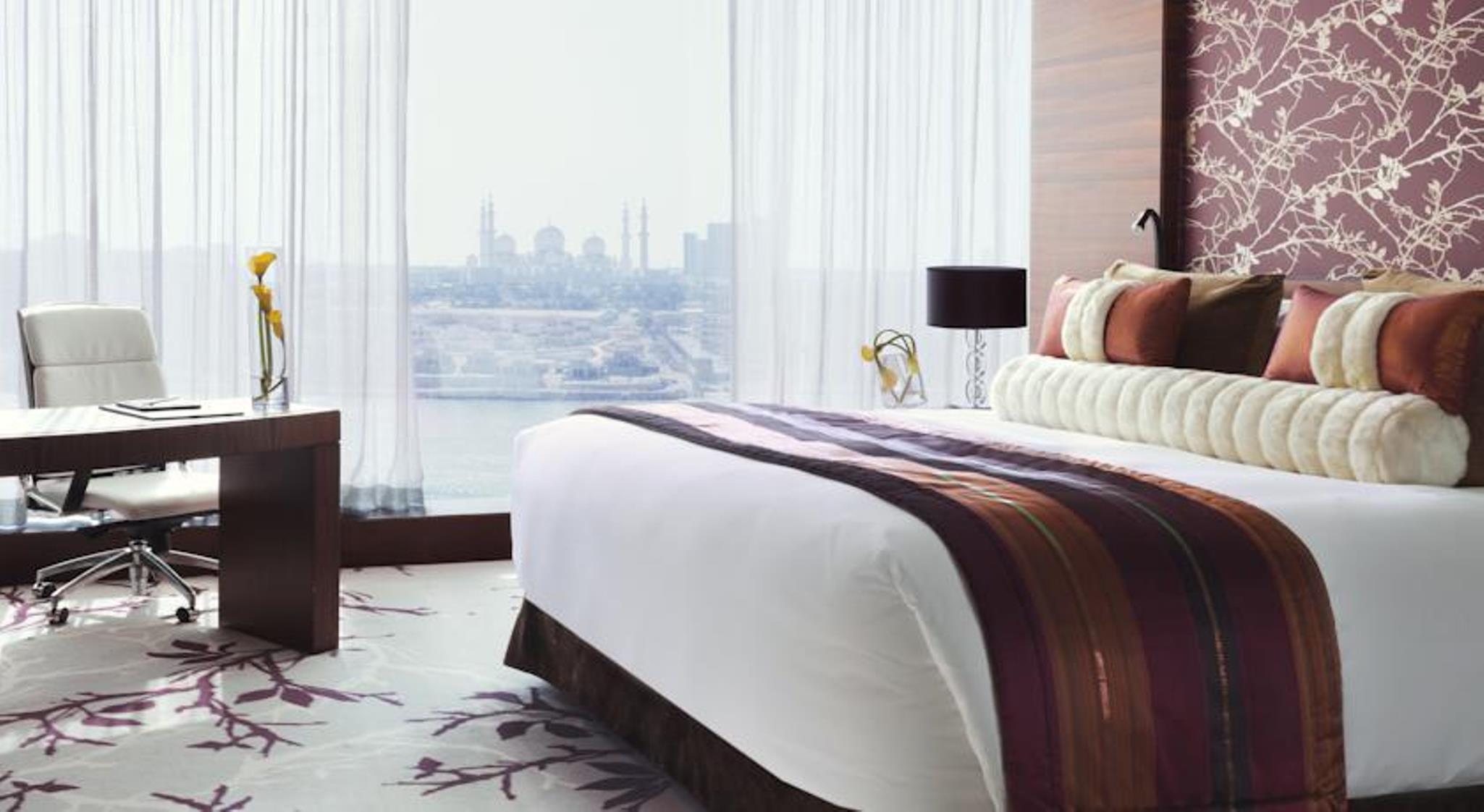 Double King Bed Non Smoking