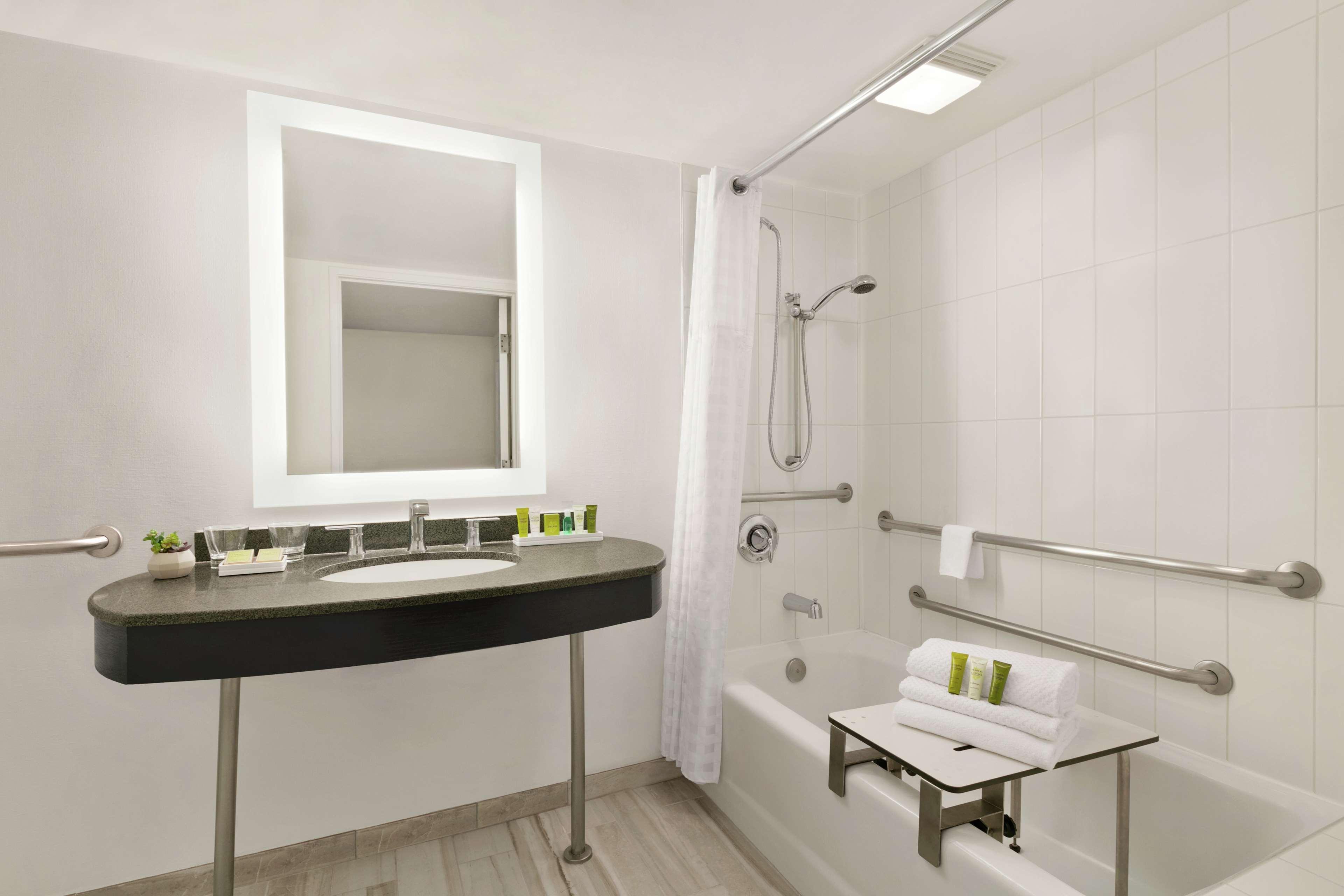 Double Accessible with Views