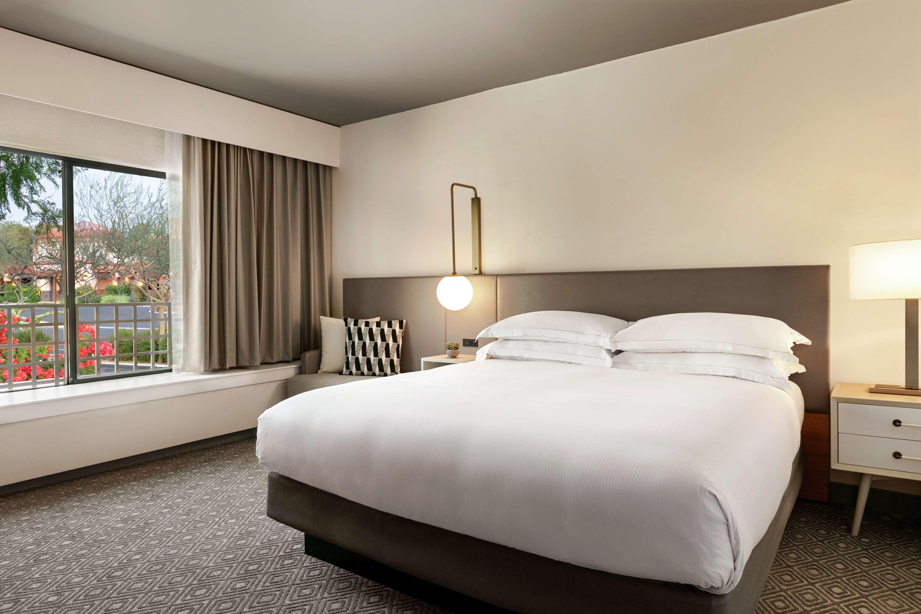 Double Deluxe King Bed