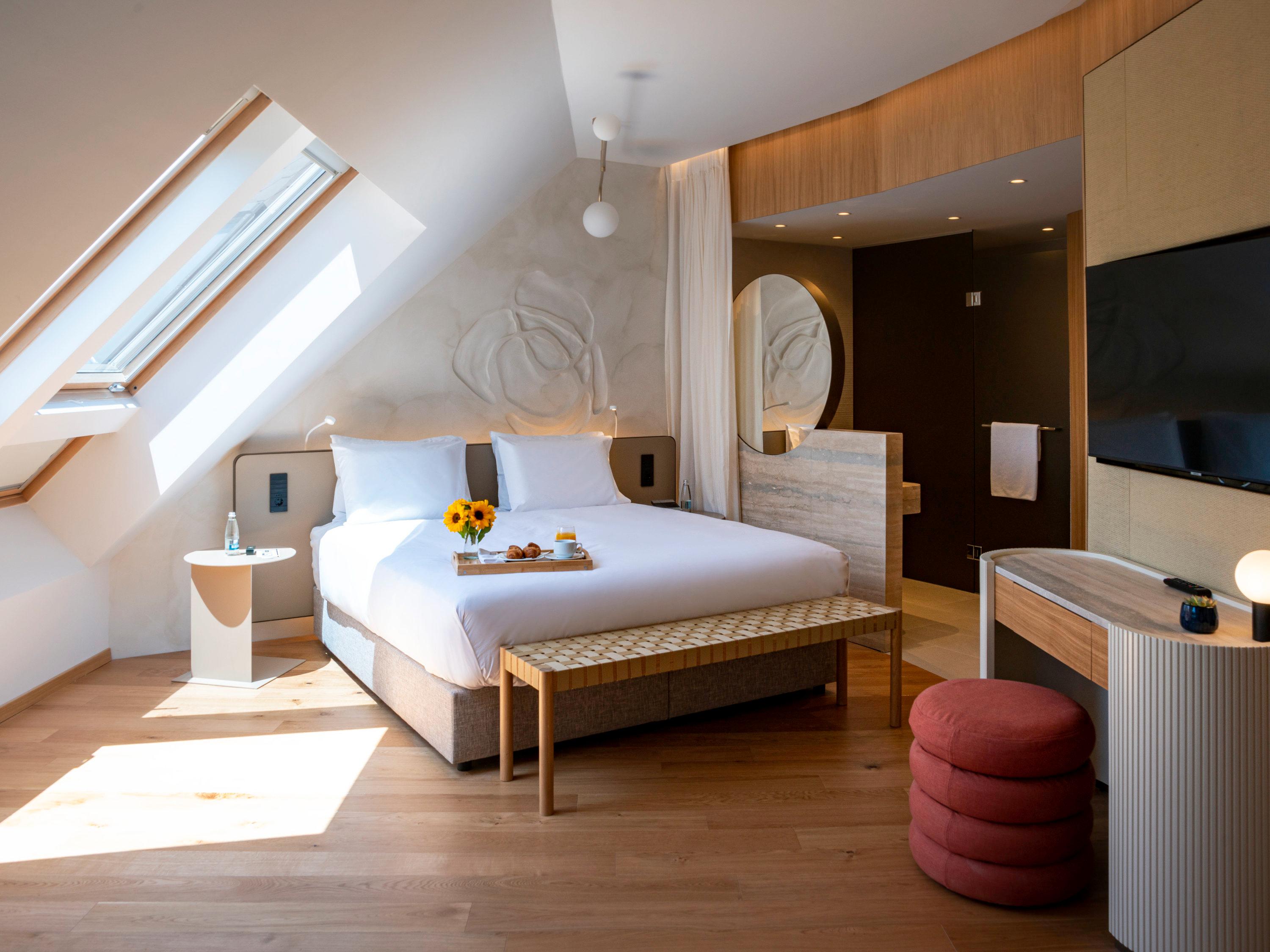 Double King Size Bed