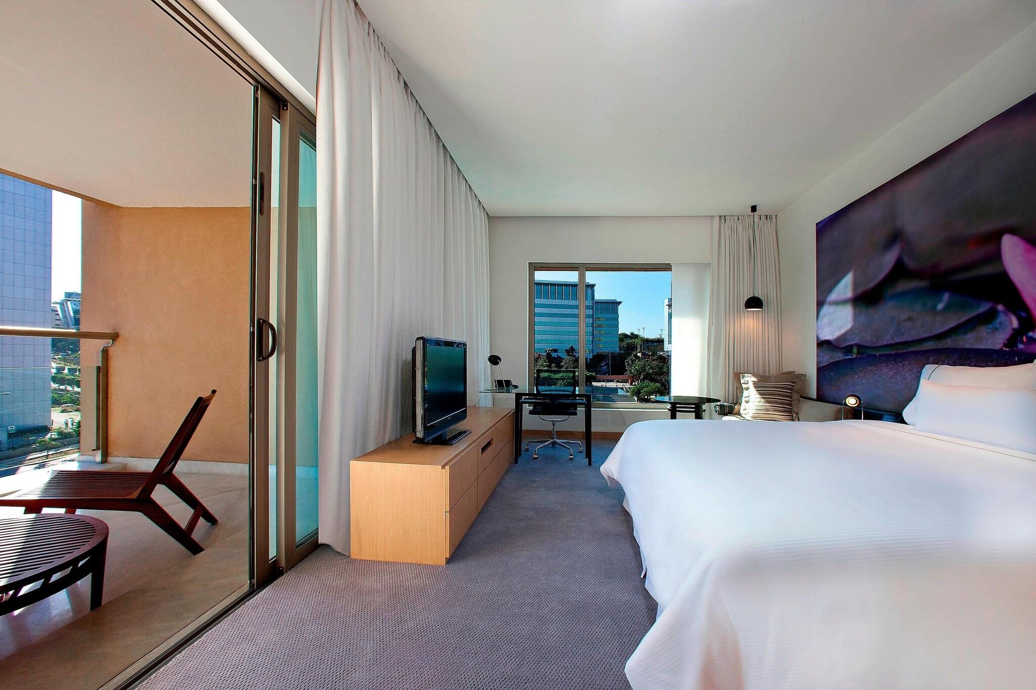 Double Executive King Bed