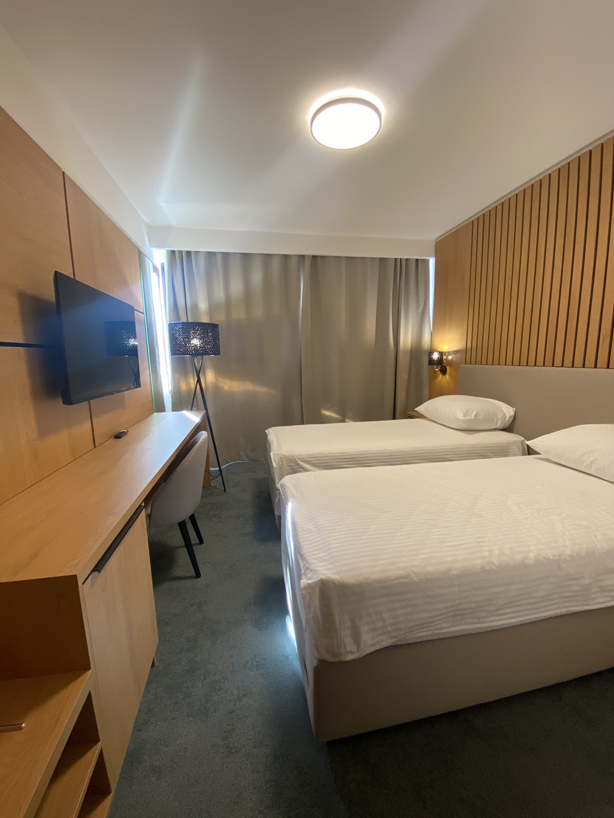 Double or Twin Superior