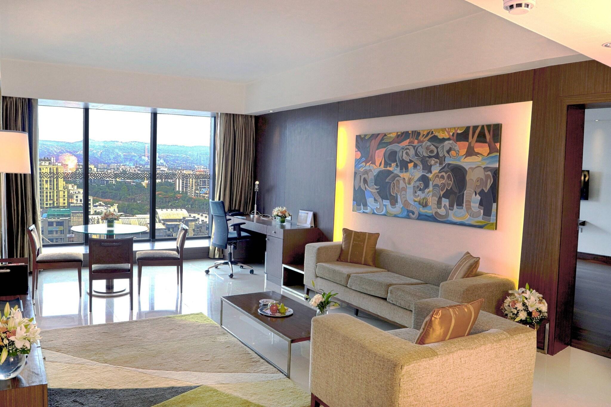 Suite Executive City View