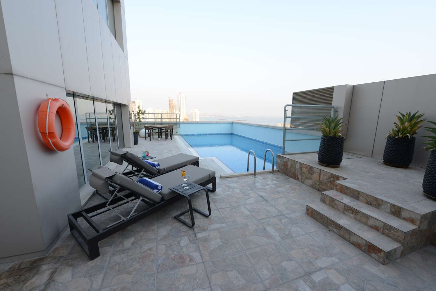 Suite Four Bedrooms with Private Pool