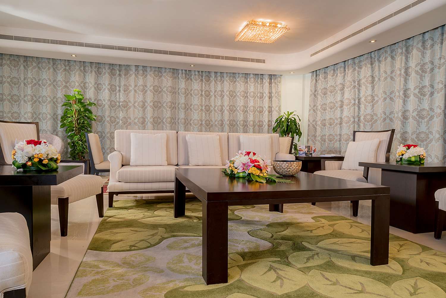 Suite Four Bedrooms with Private Pool