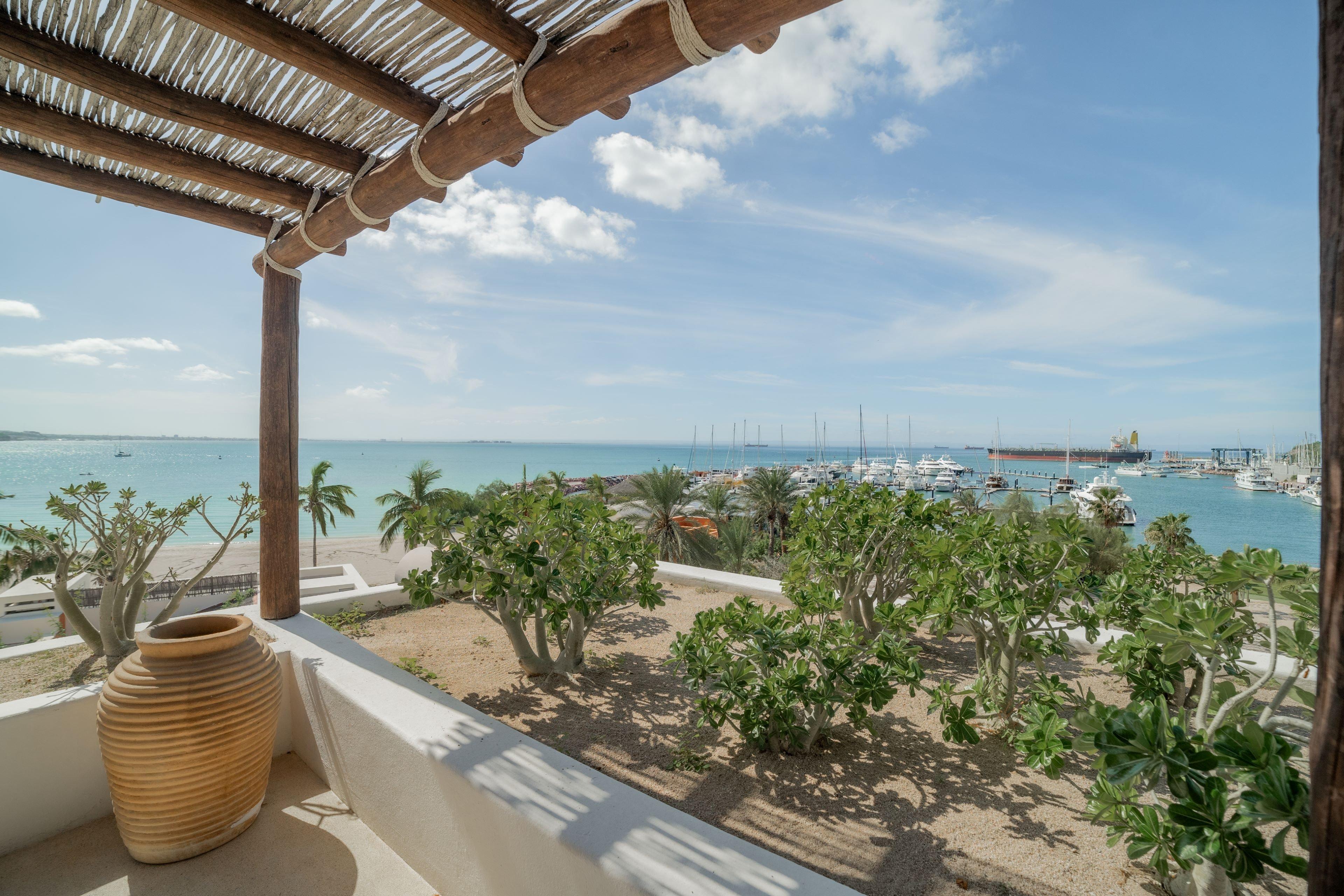 Suite Sea View King Bed