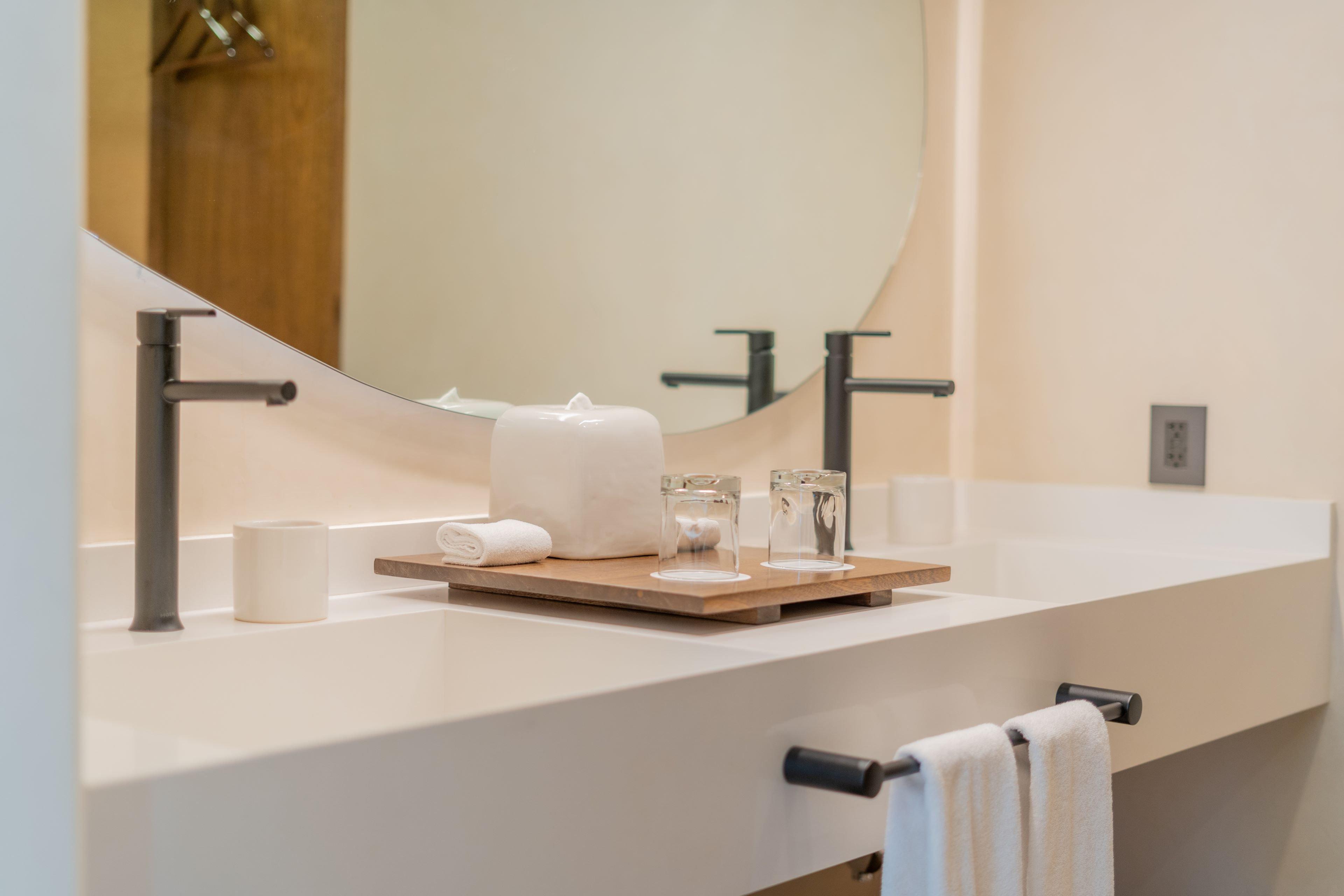 Suite Sea View King Bed