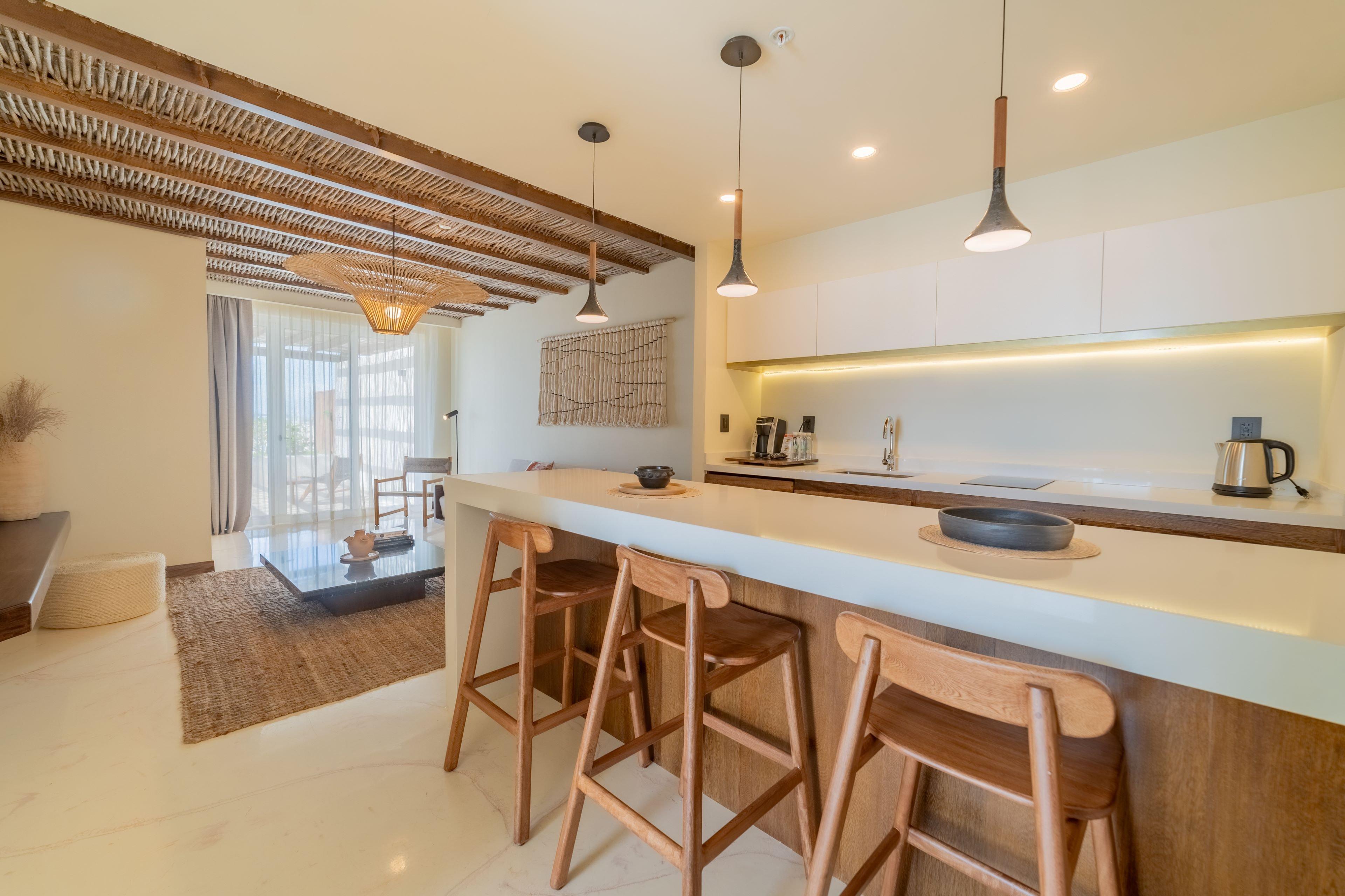 Suite Sea View King Bed