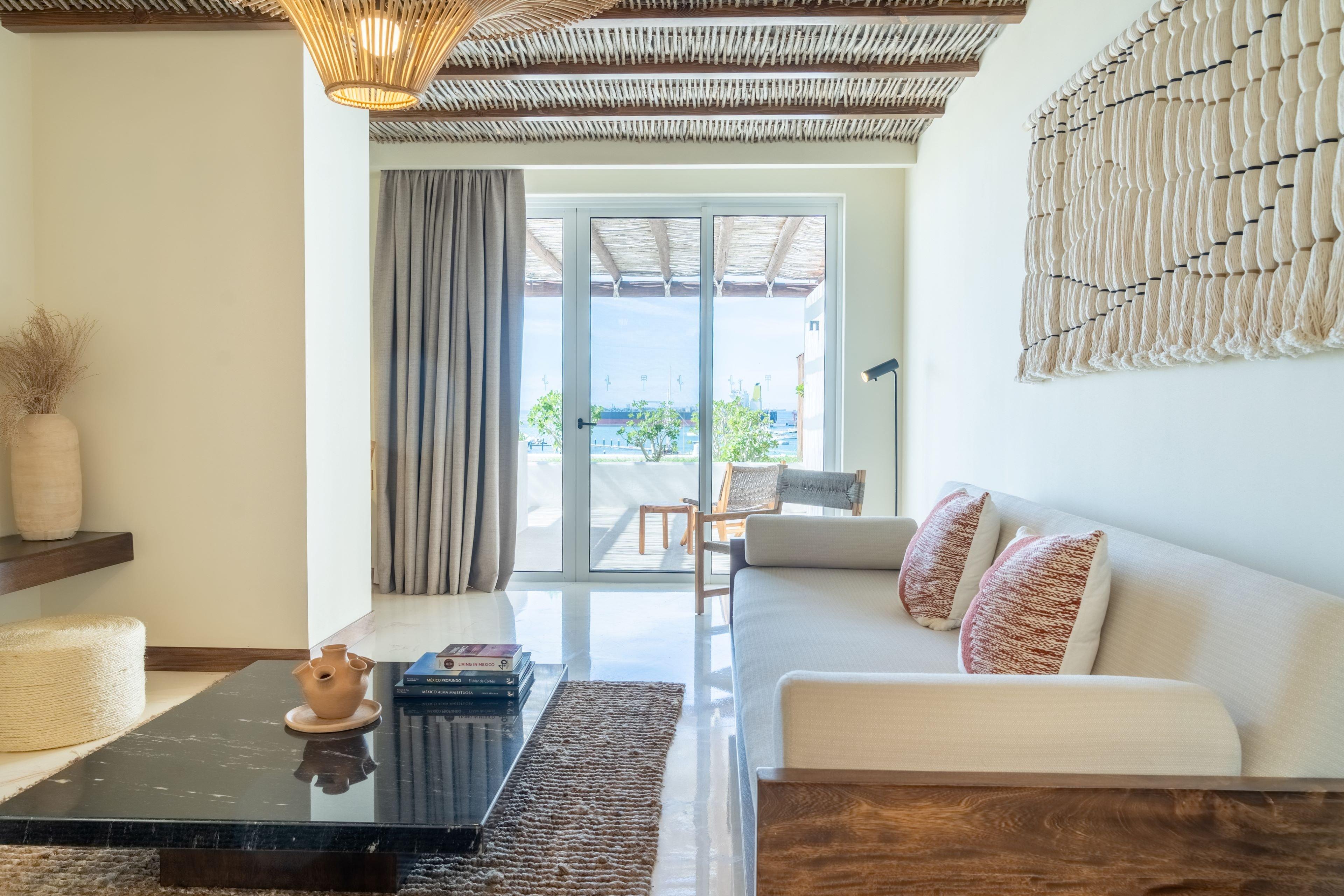 Suite Sea View King Bed