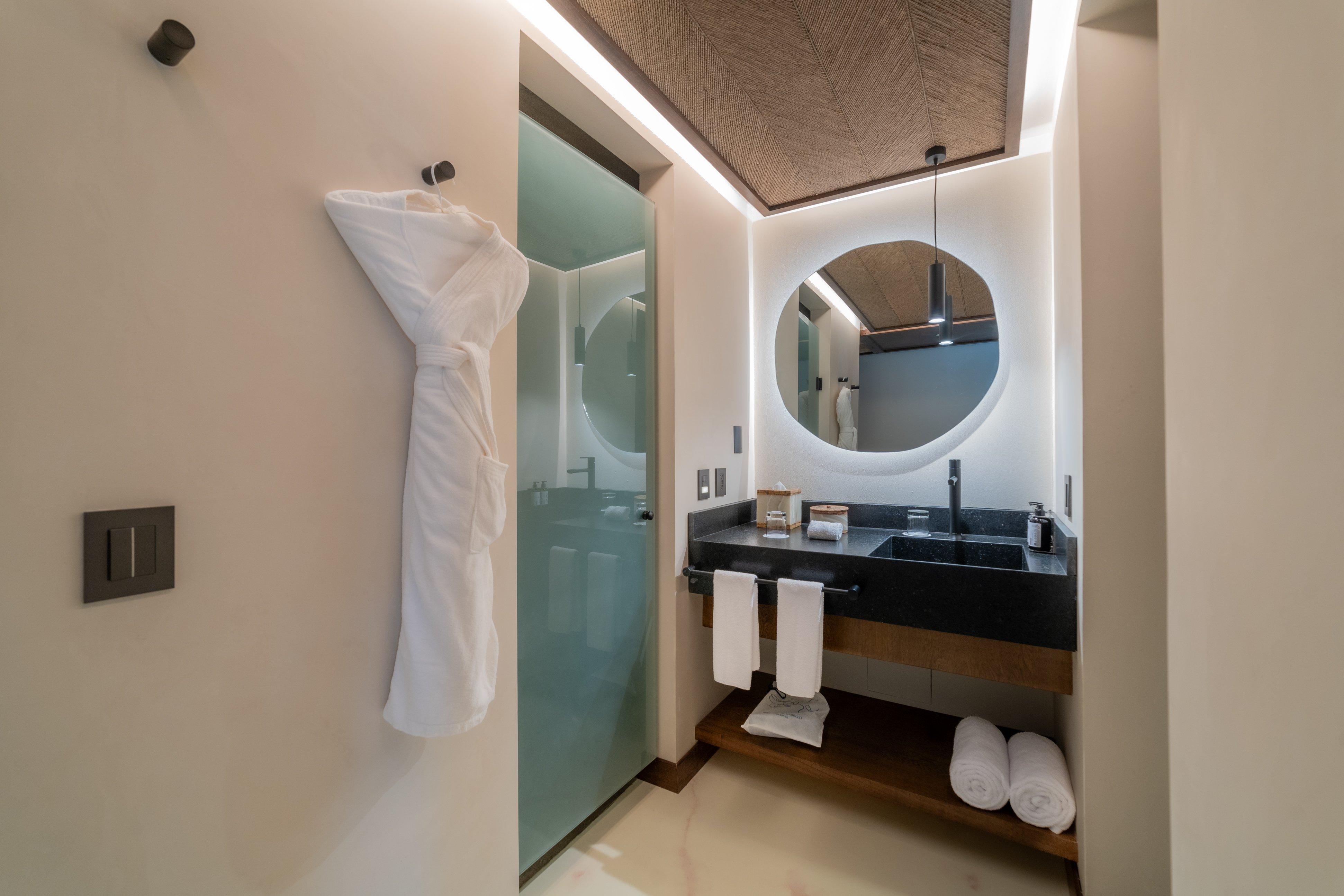 Double Sea View King Bed