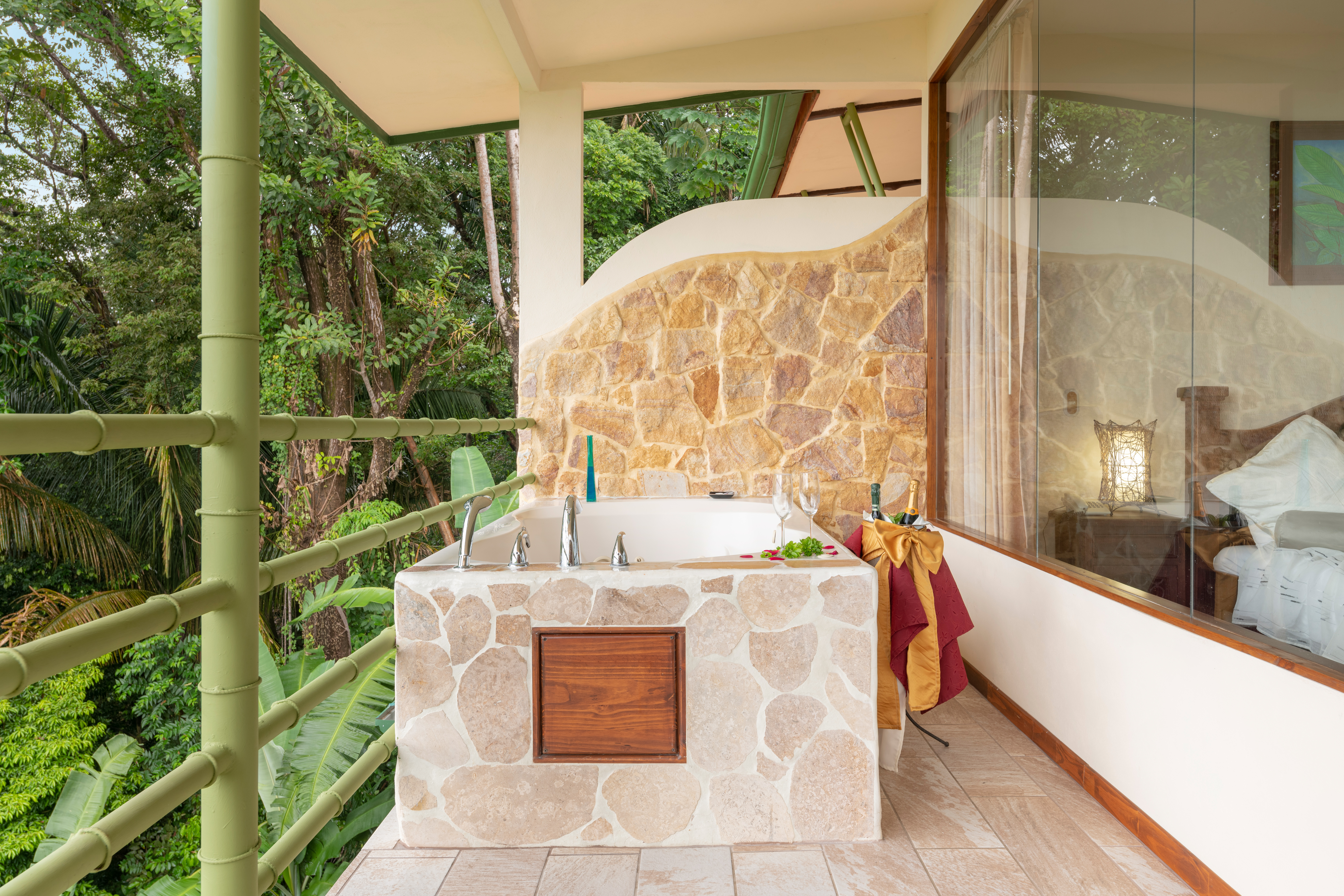 Suite Sea View with Air Conditioning