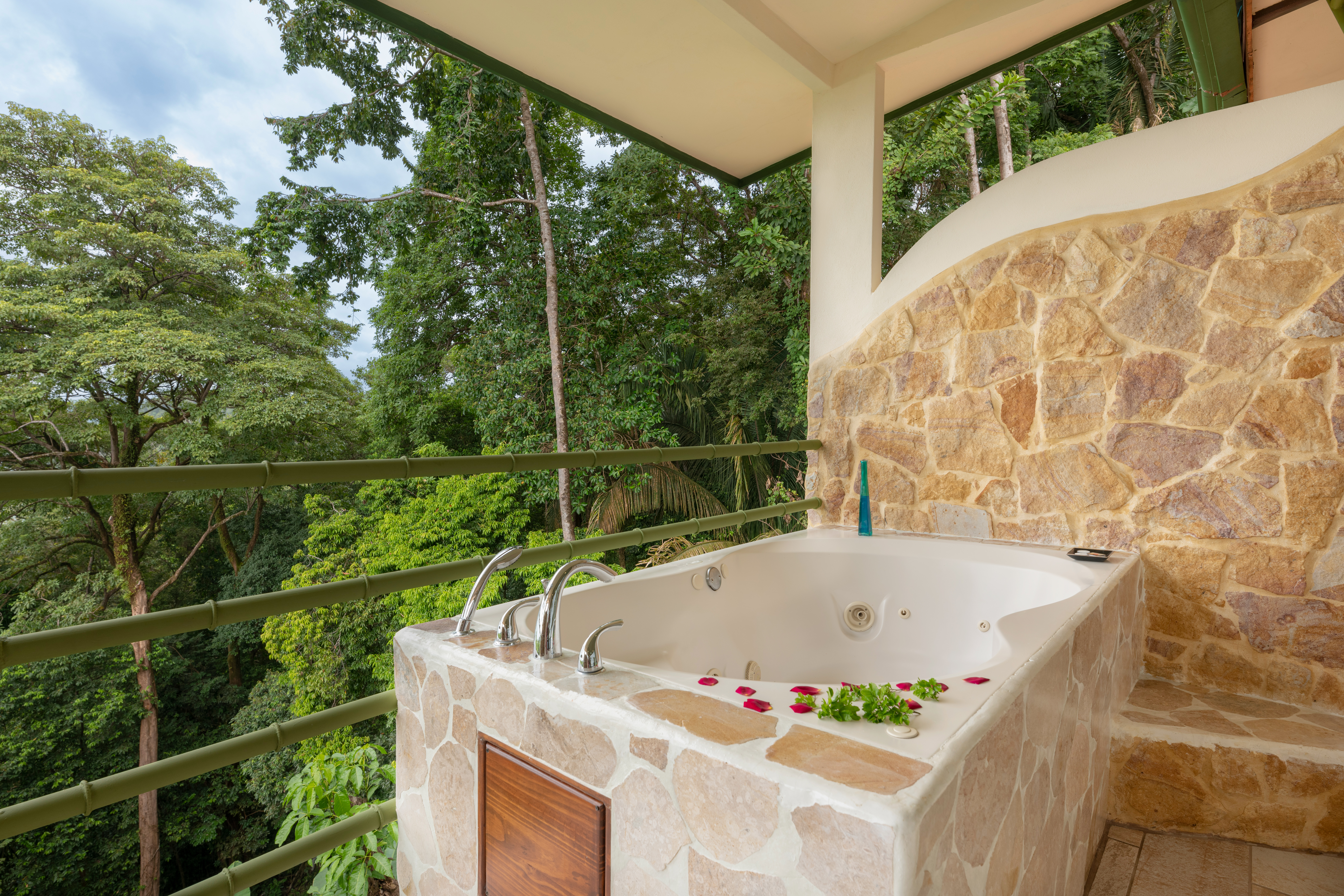 Suite Sea View with Air Conditioning