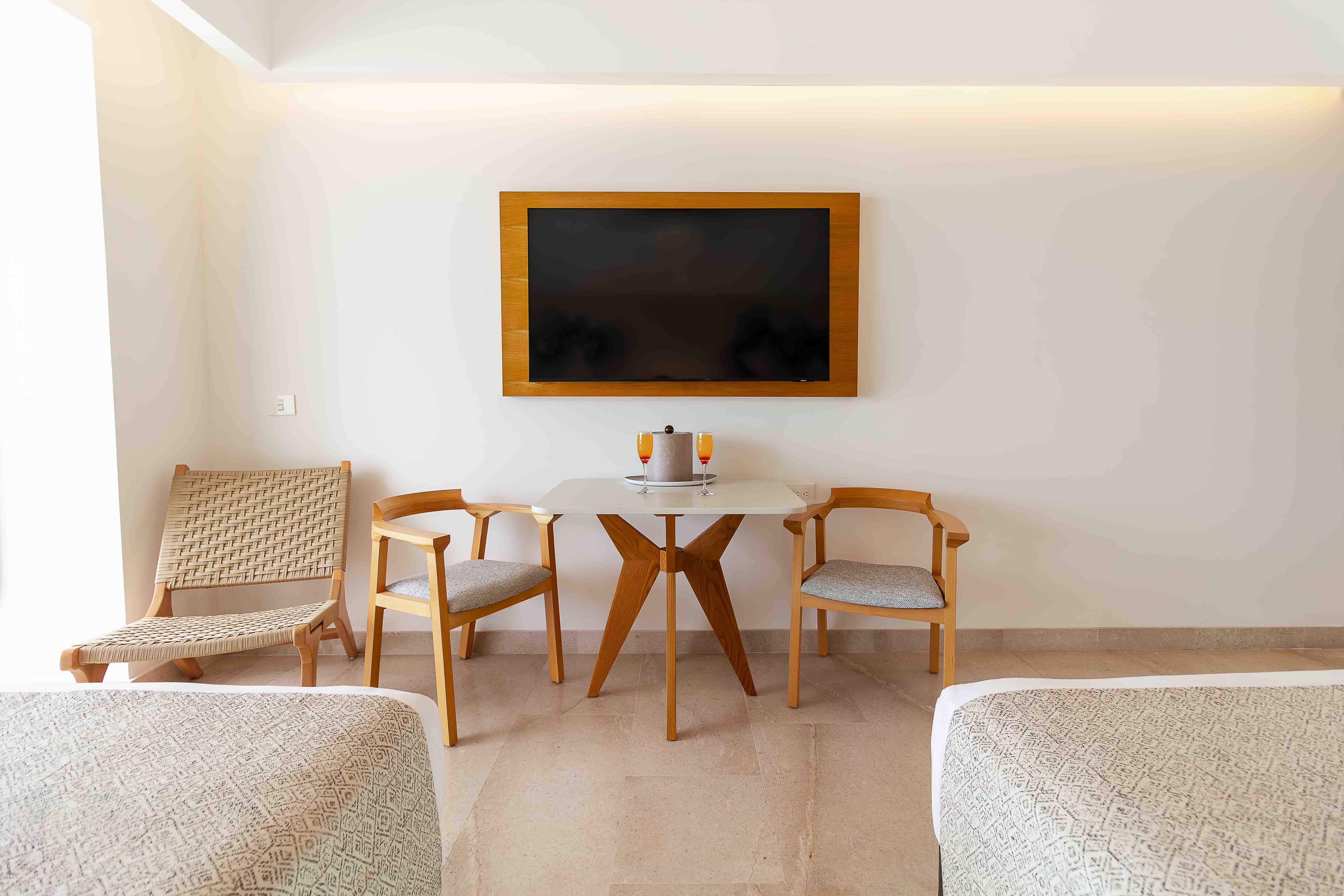 Triple Deluxe Superior