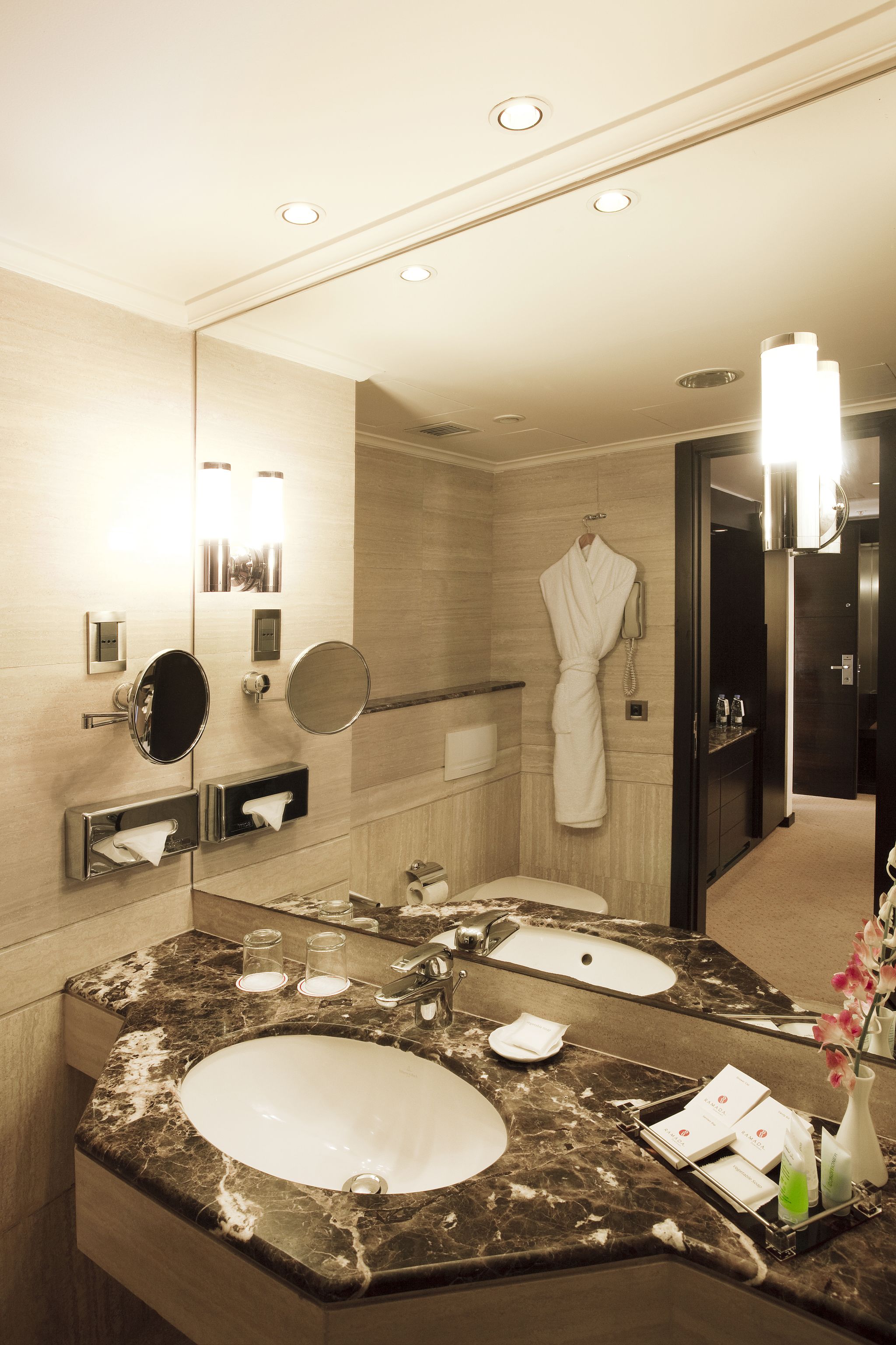 Double Classic City View