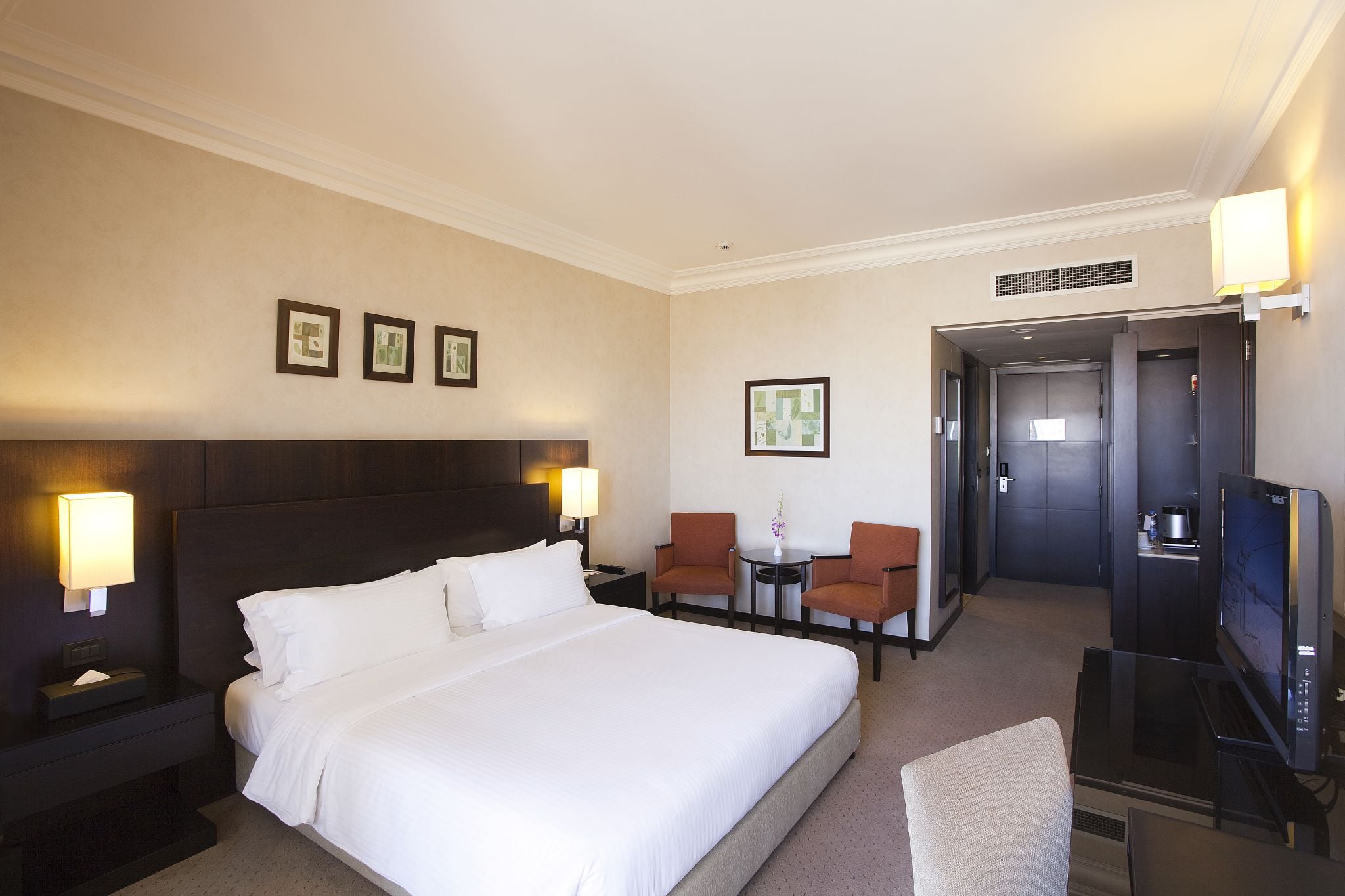 Single Classic City View