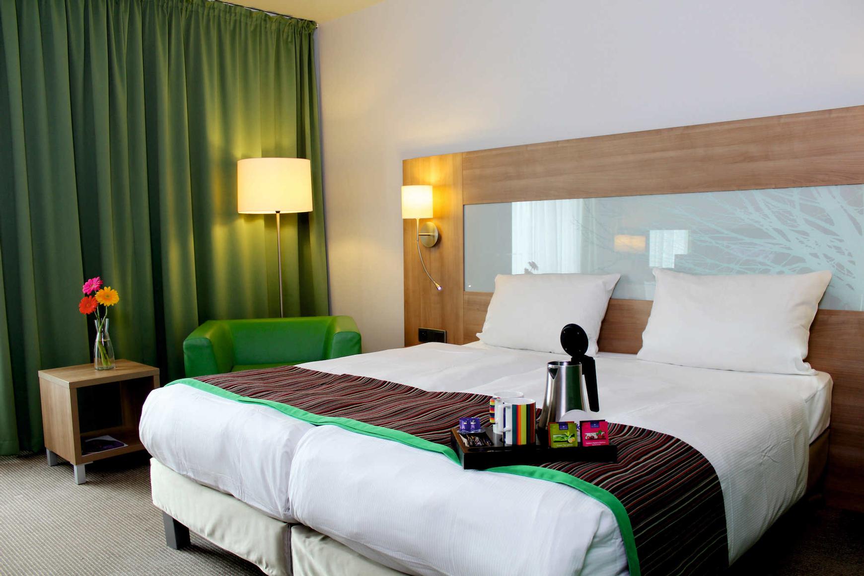 Double or Twin Standard