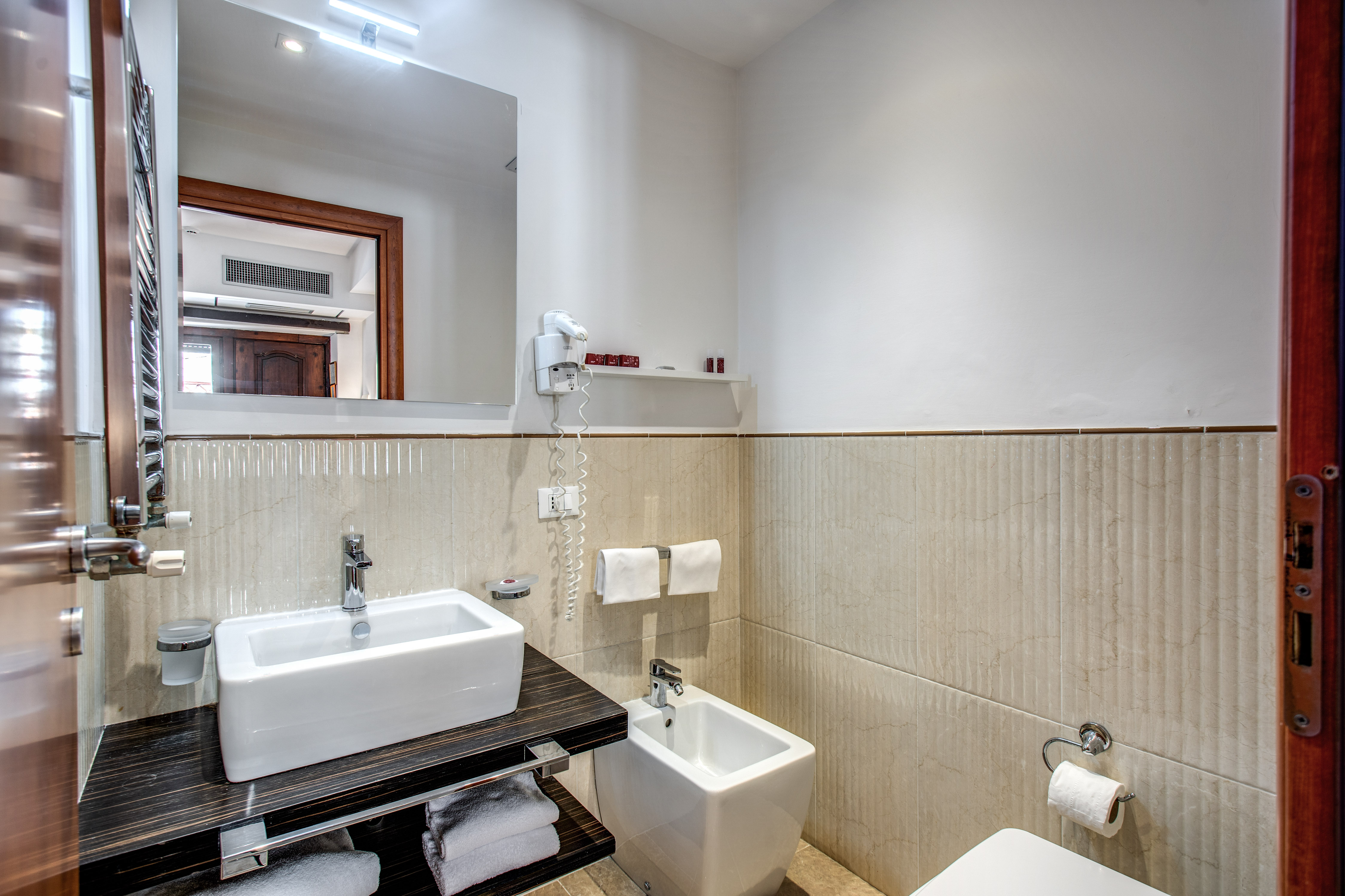 Double or Twin Deluxe