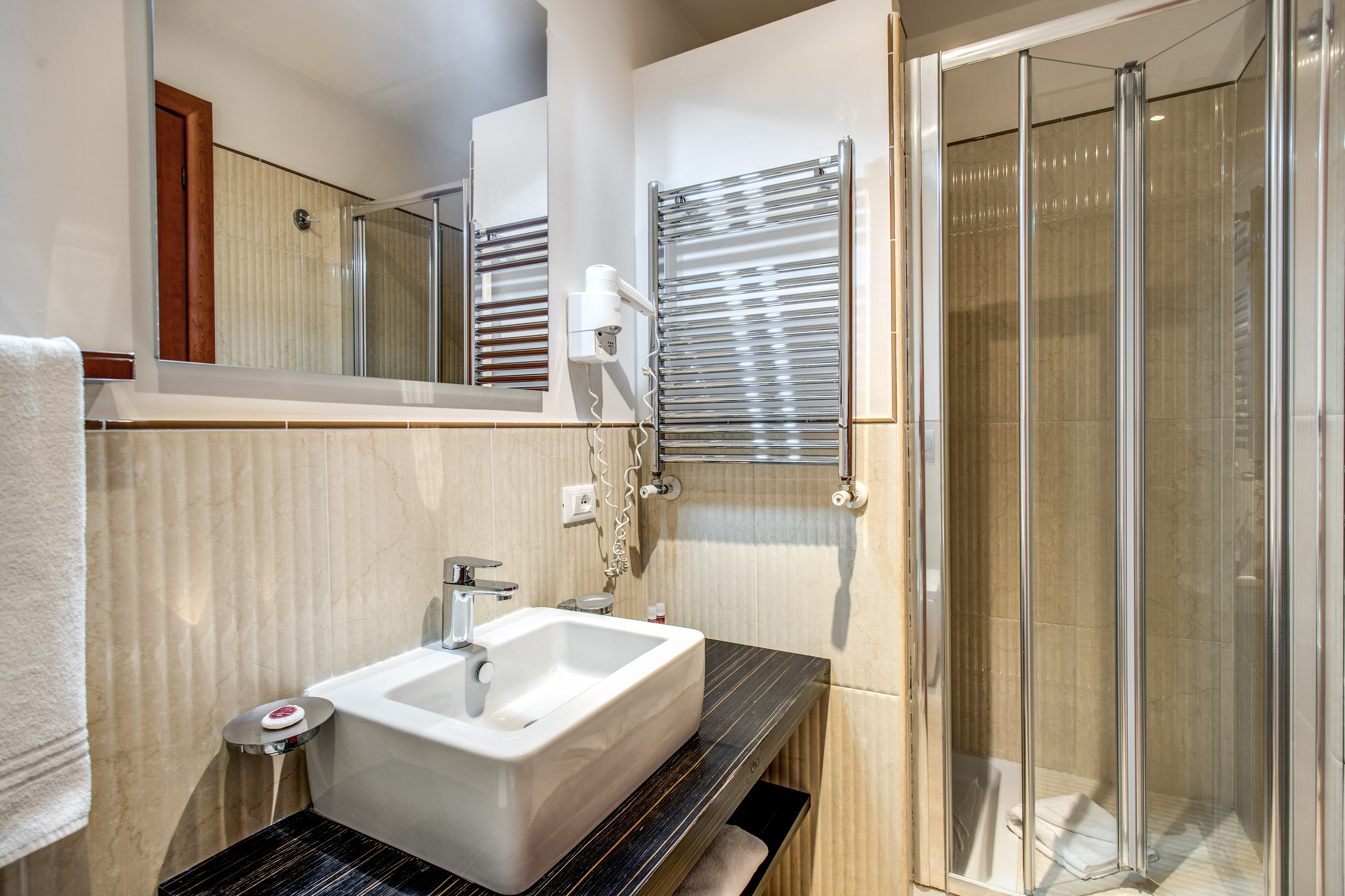 Double or Twin Deluxe