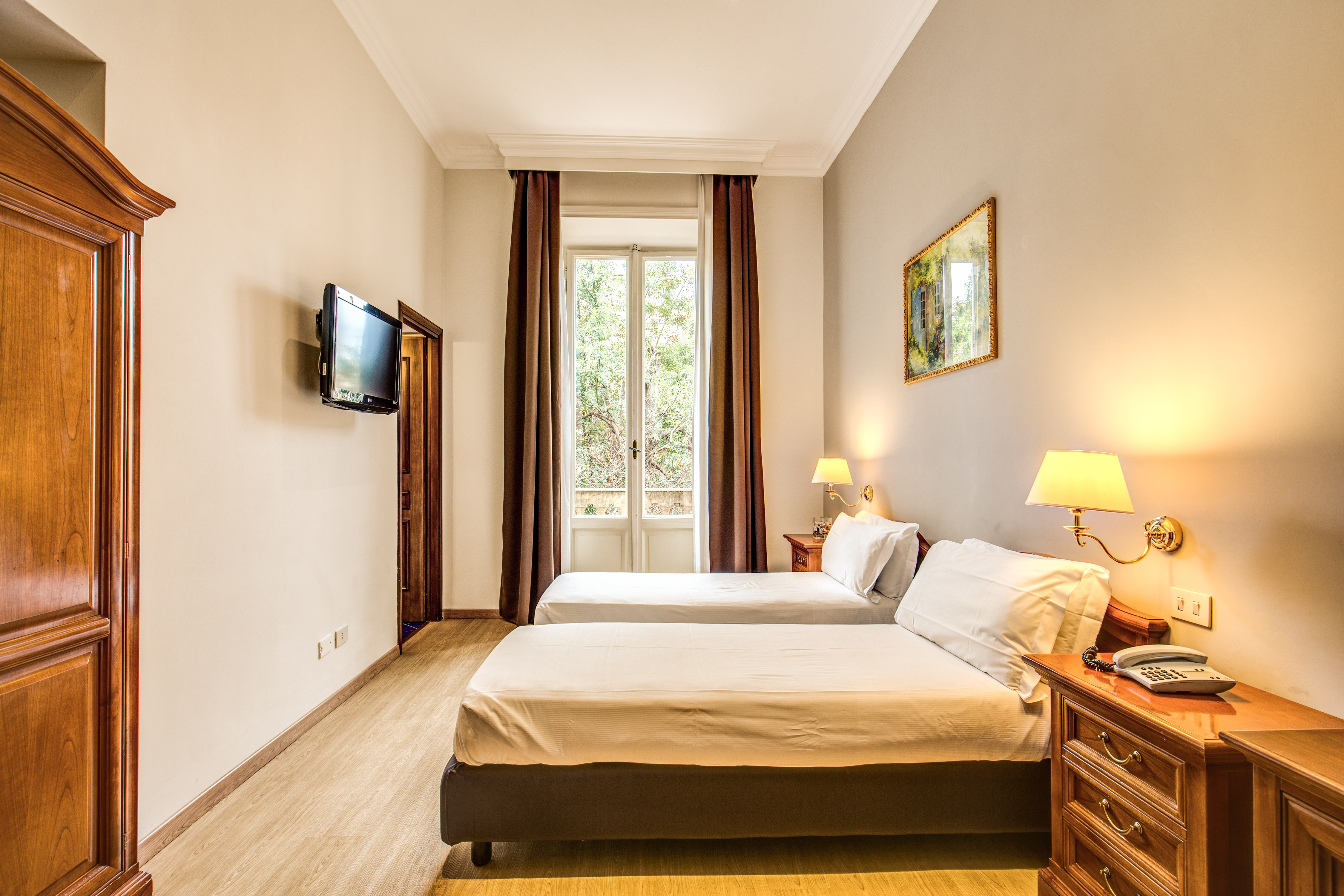 Double or Twin Standard