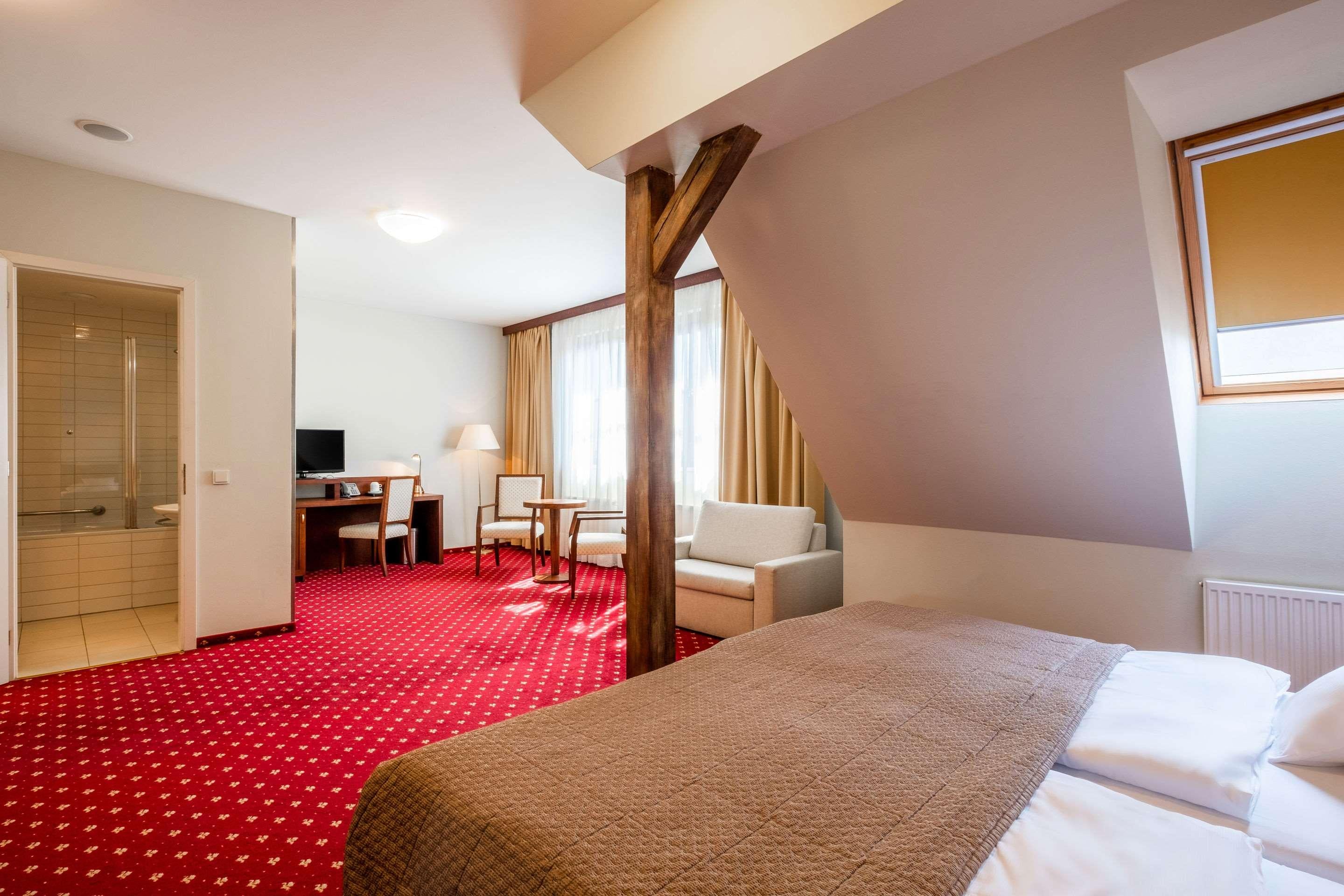 Double King Size Bed