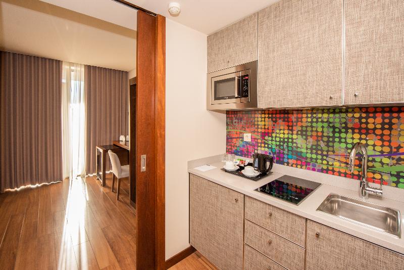 Apartment Capacity 3