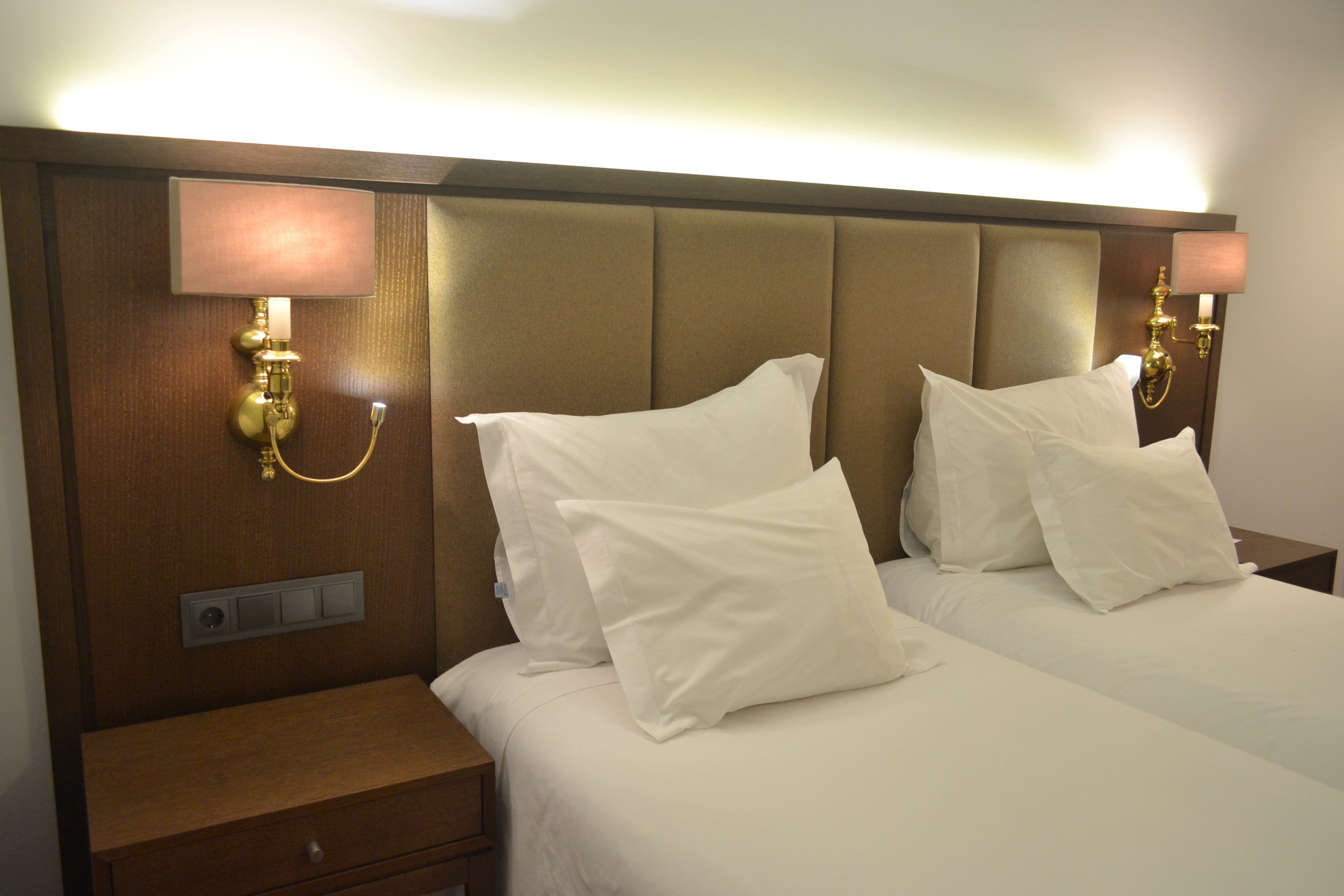 Double or Twin Standard