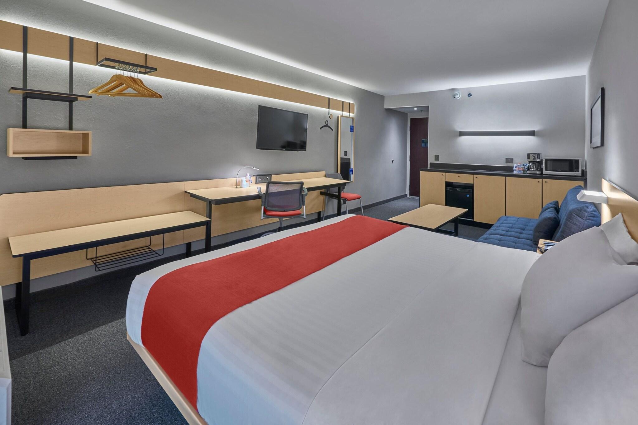 Double Queen Size Bed