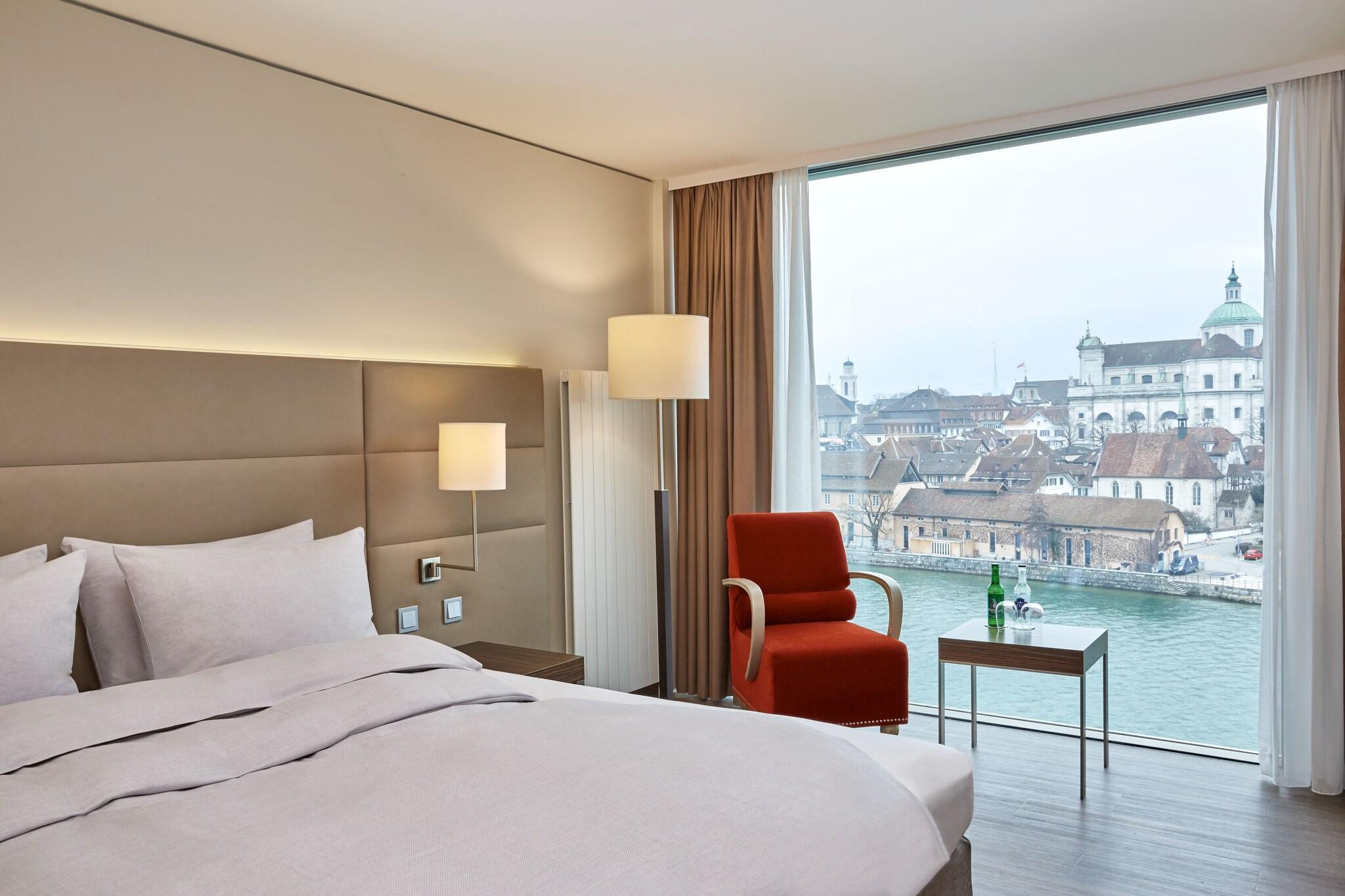 Double Deluxe King Bed