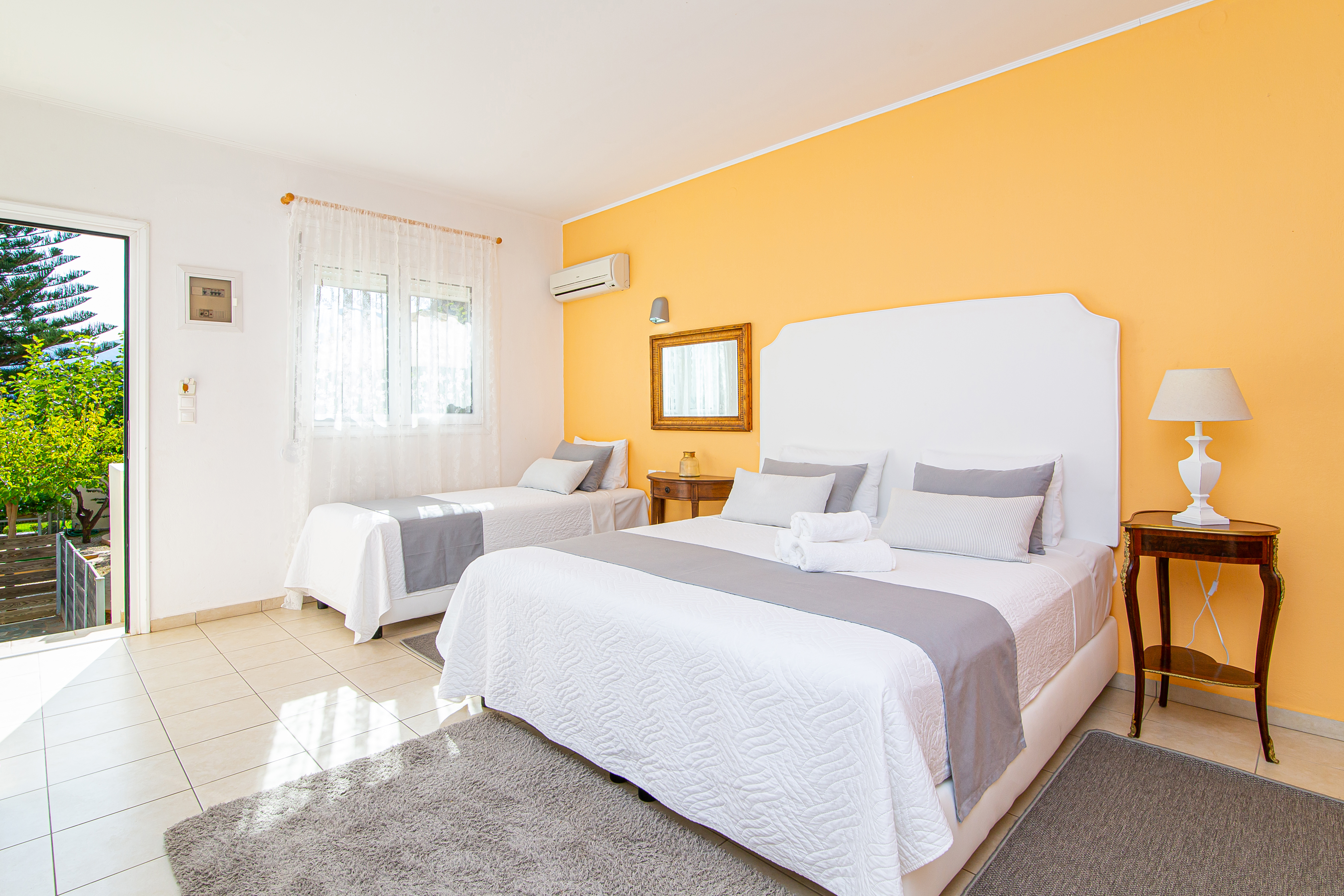 Studio Superior Capacity 3