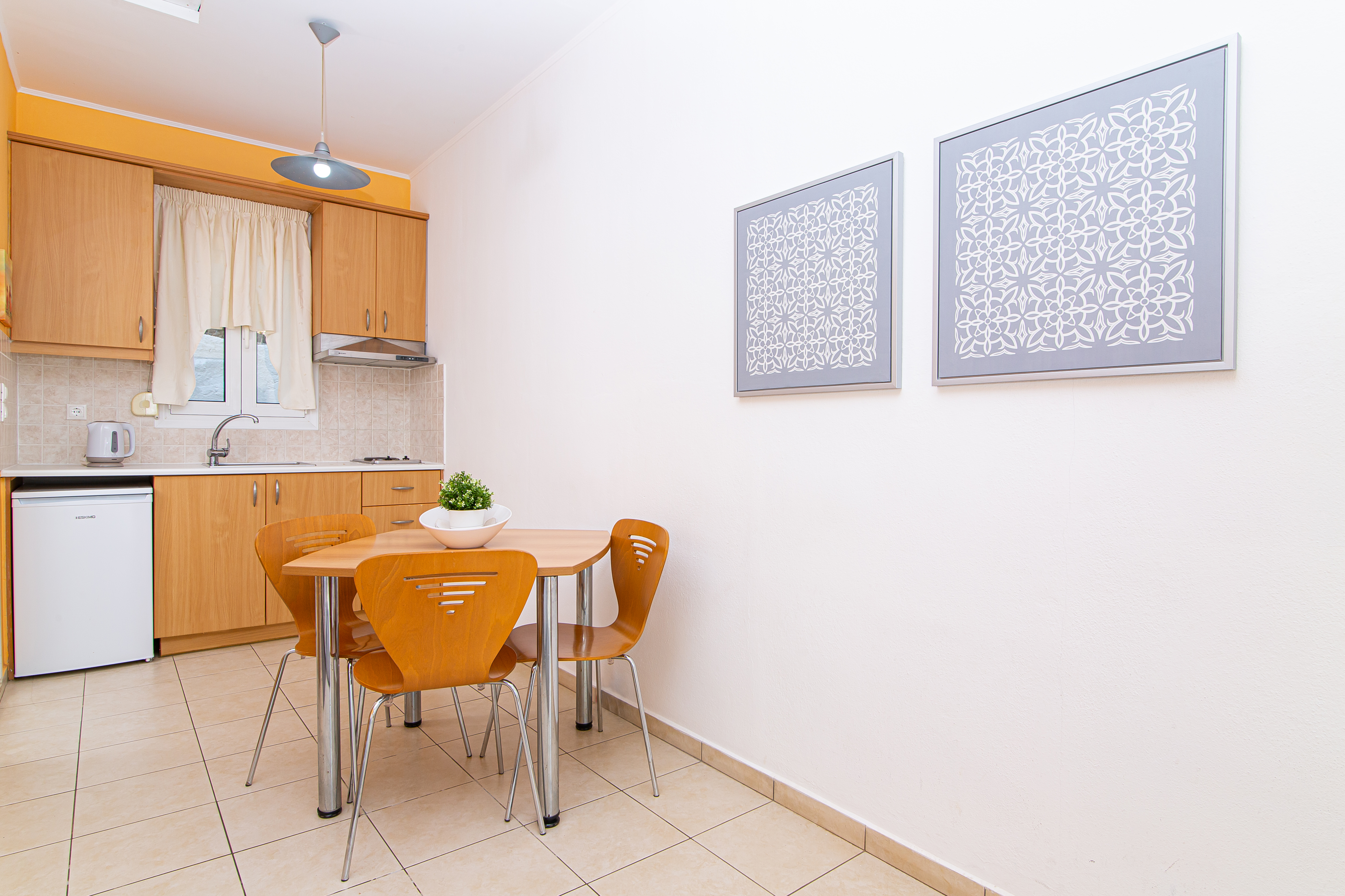 Studio Superior Capacity 3