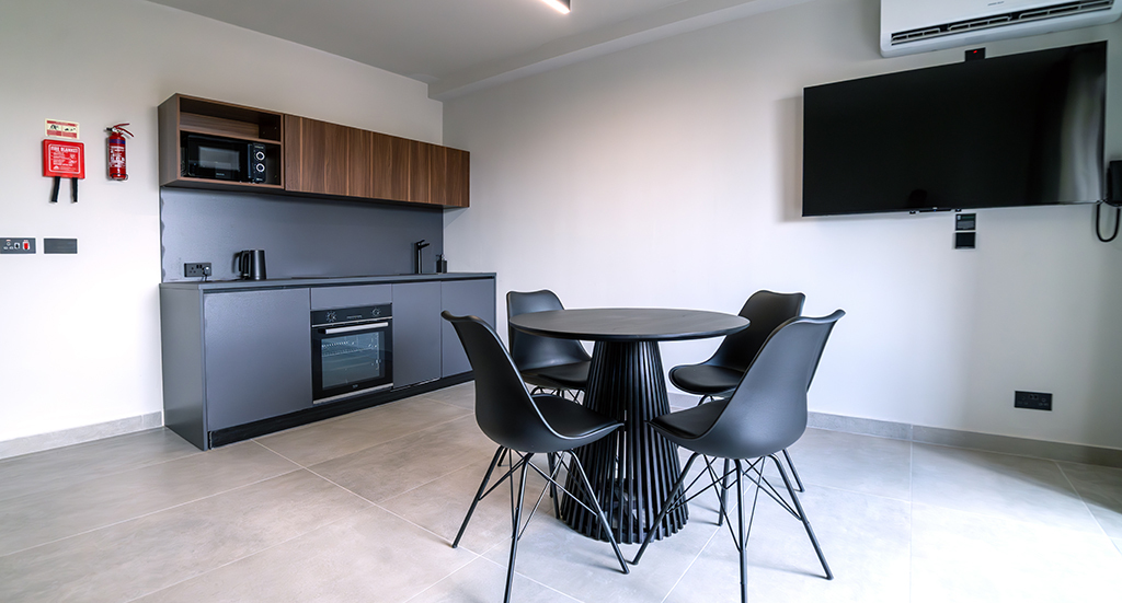 Apartment Capacity 4