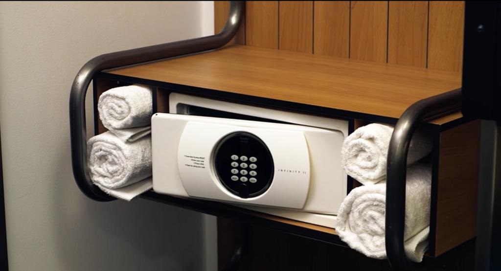 Single with Shared Bathroom