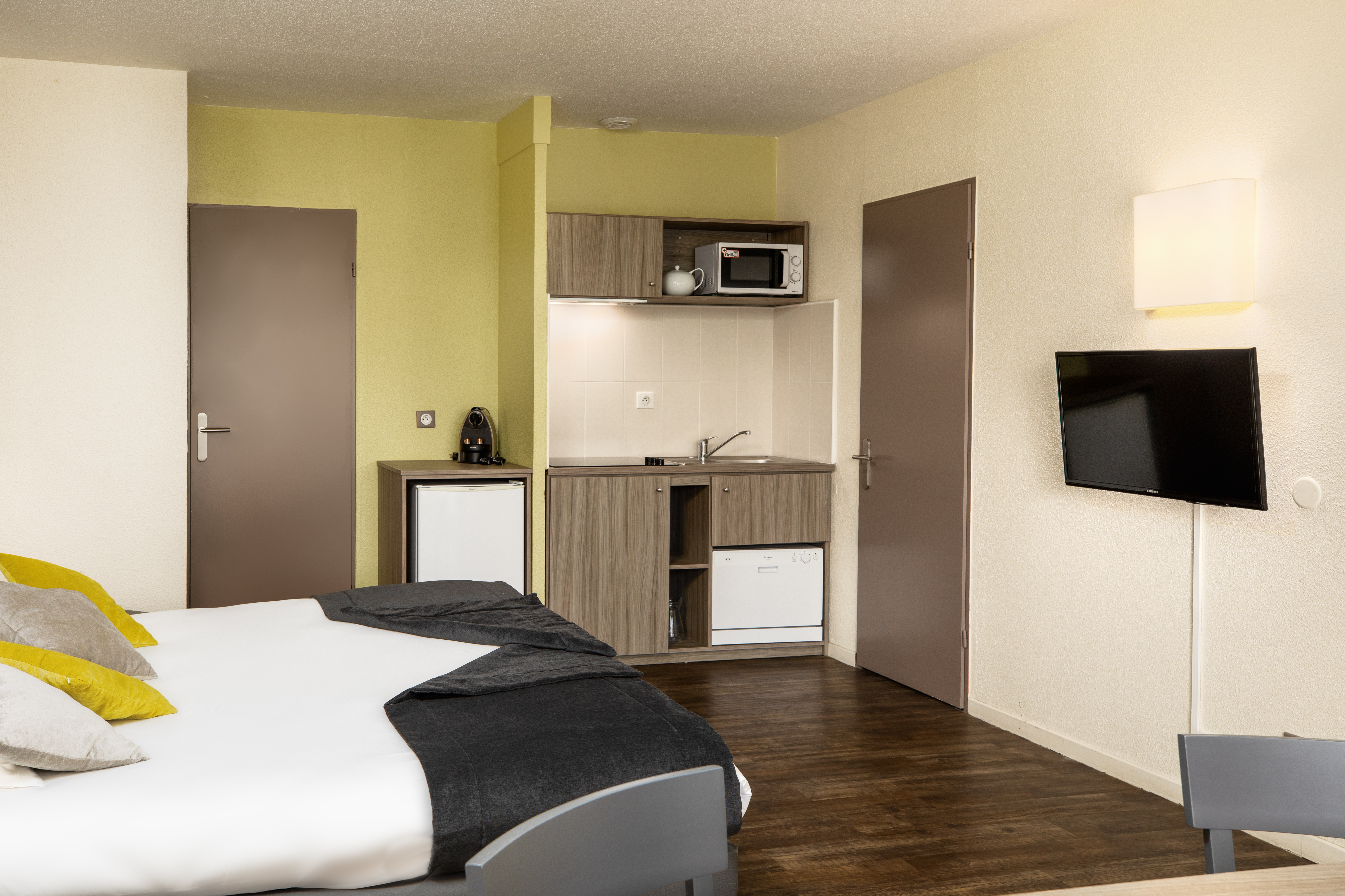 Family Room Duplex Superior