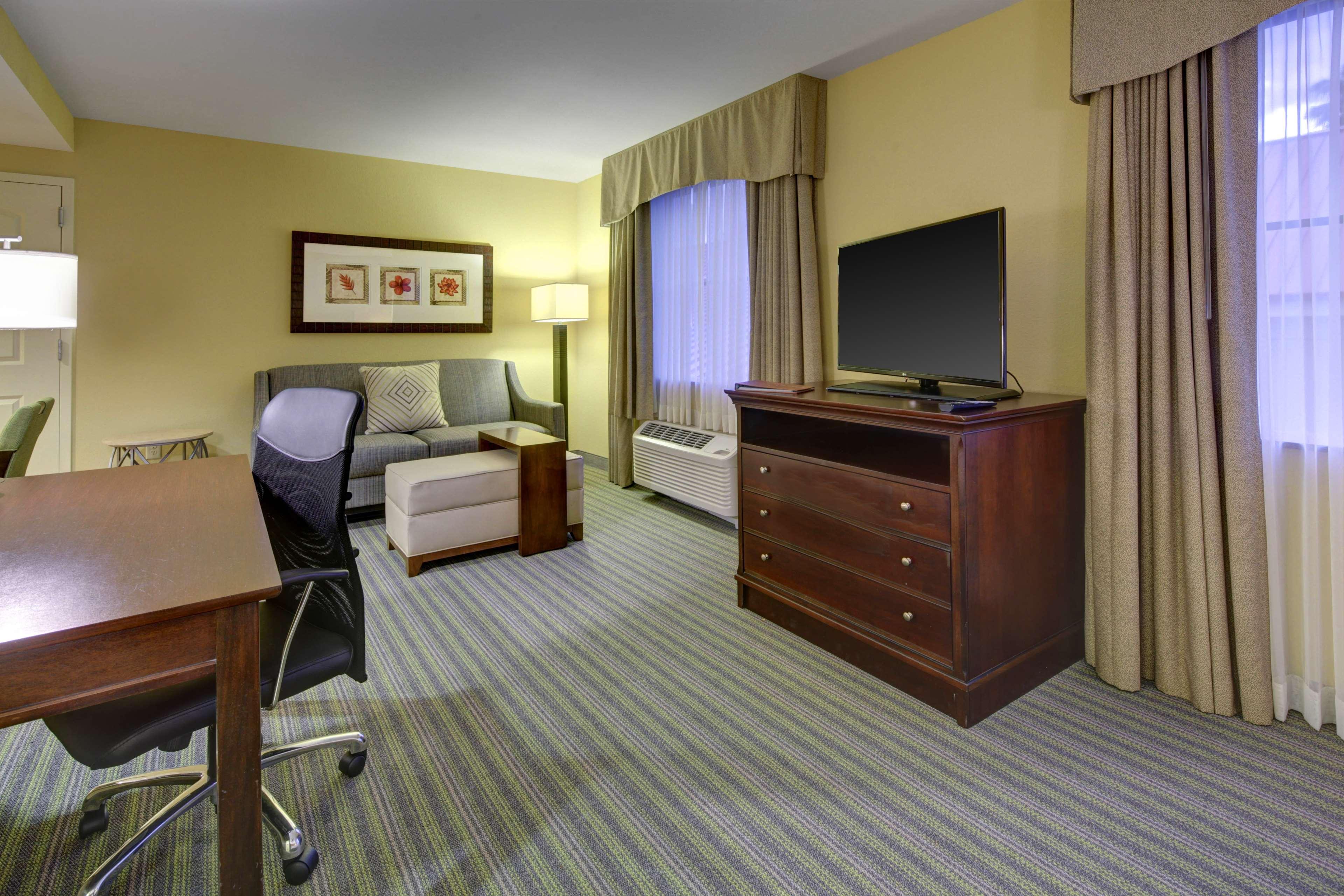 Studio King Size Bed