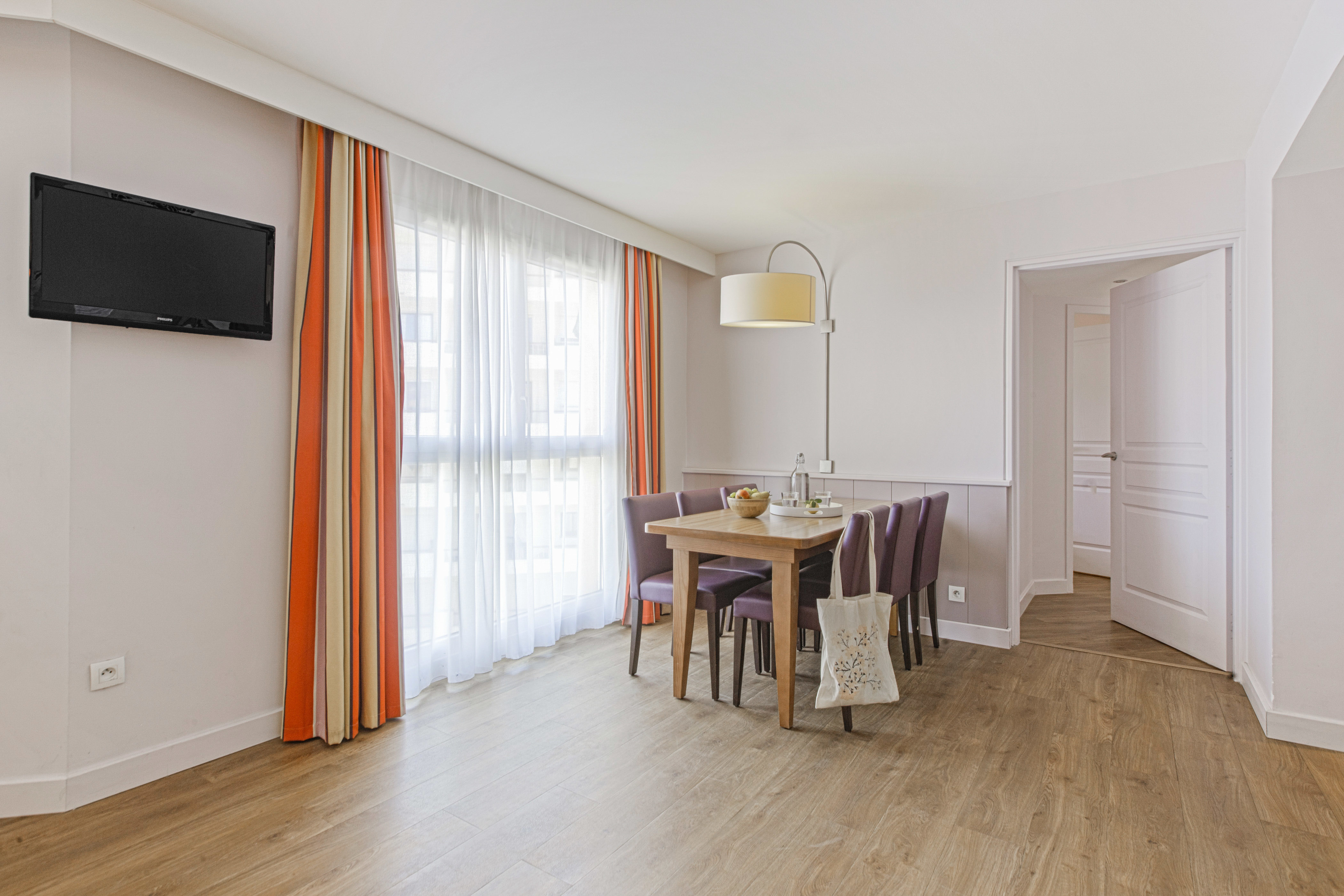 Apartment Capacity 6 Two Bedrooms