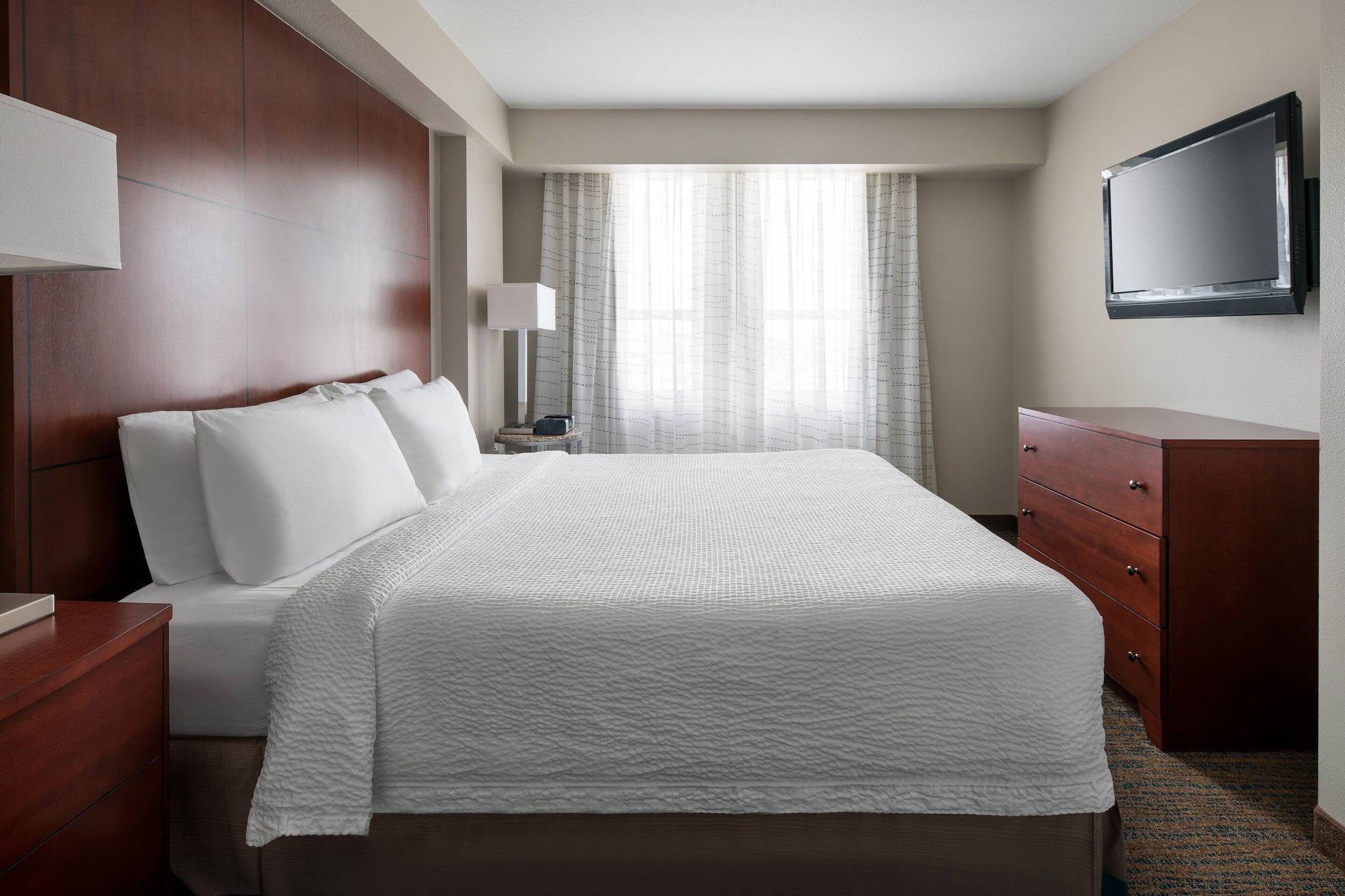 Suite King Bed One Bedroom 