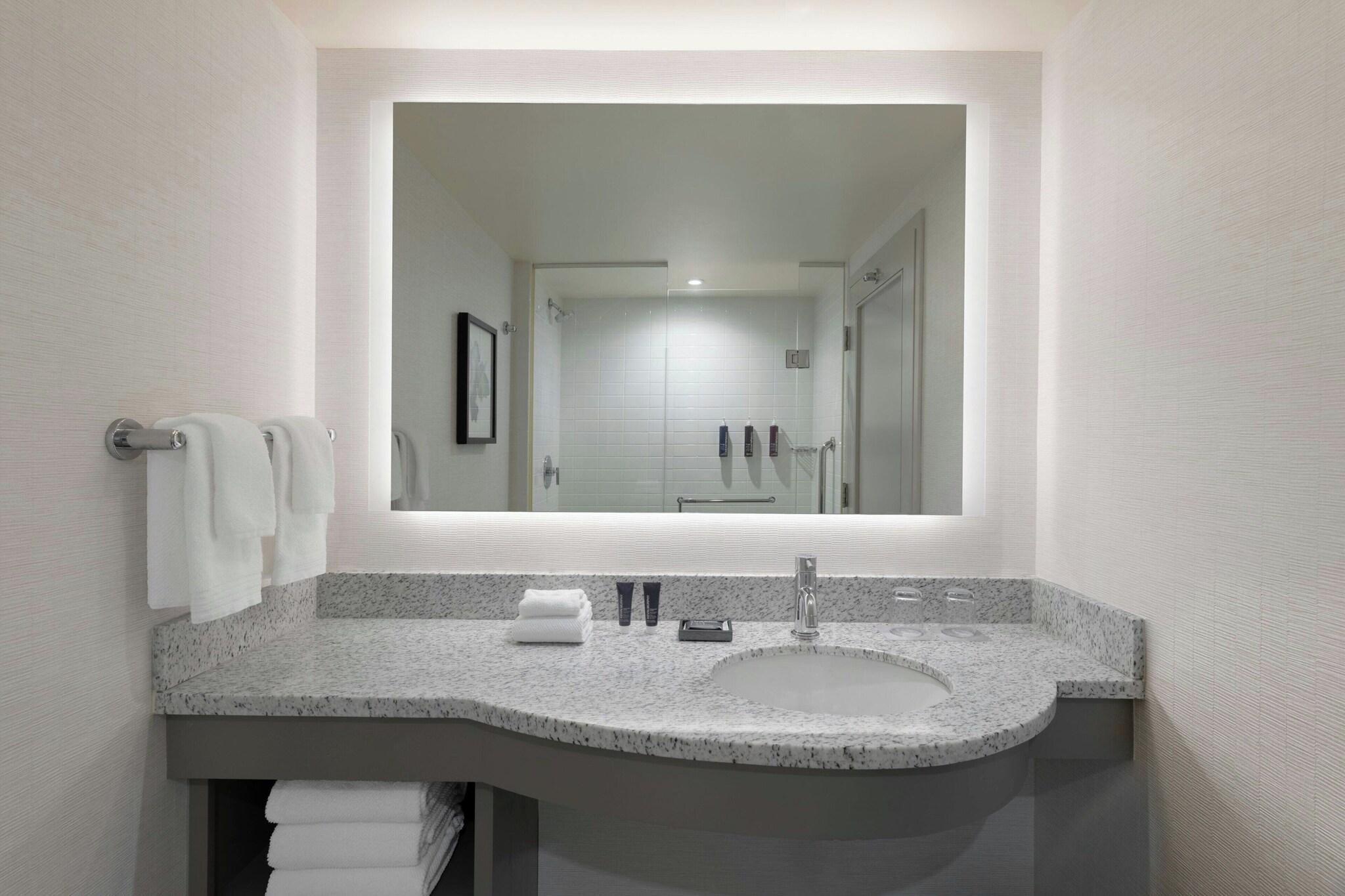 Quadruple Accessible-two Queen Beds