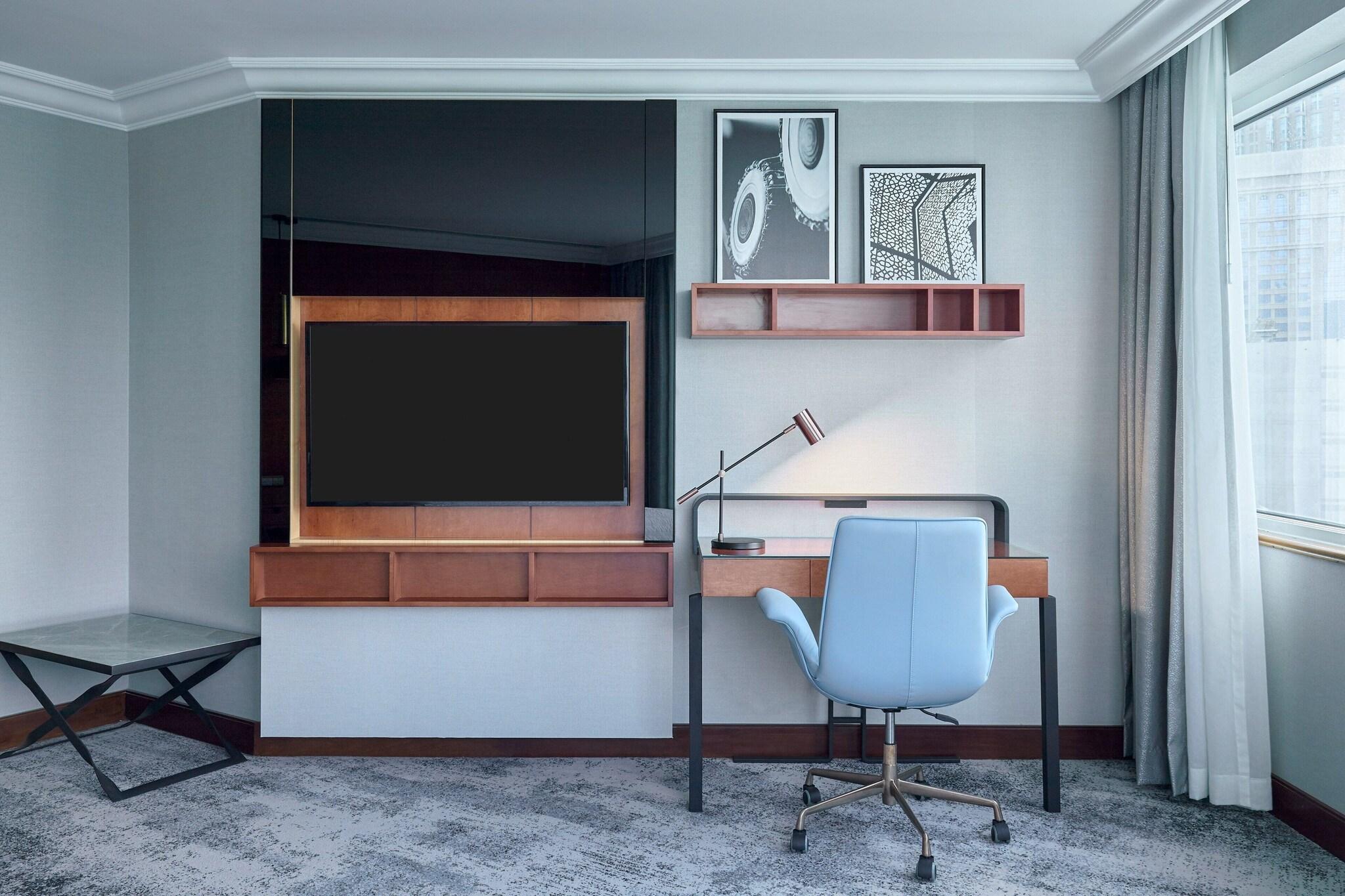 Double Superior King Bed