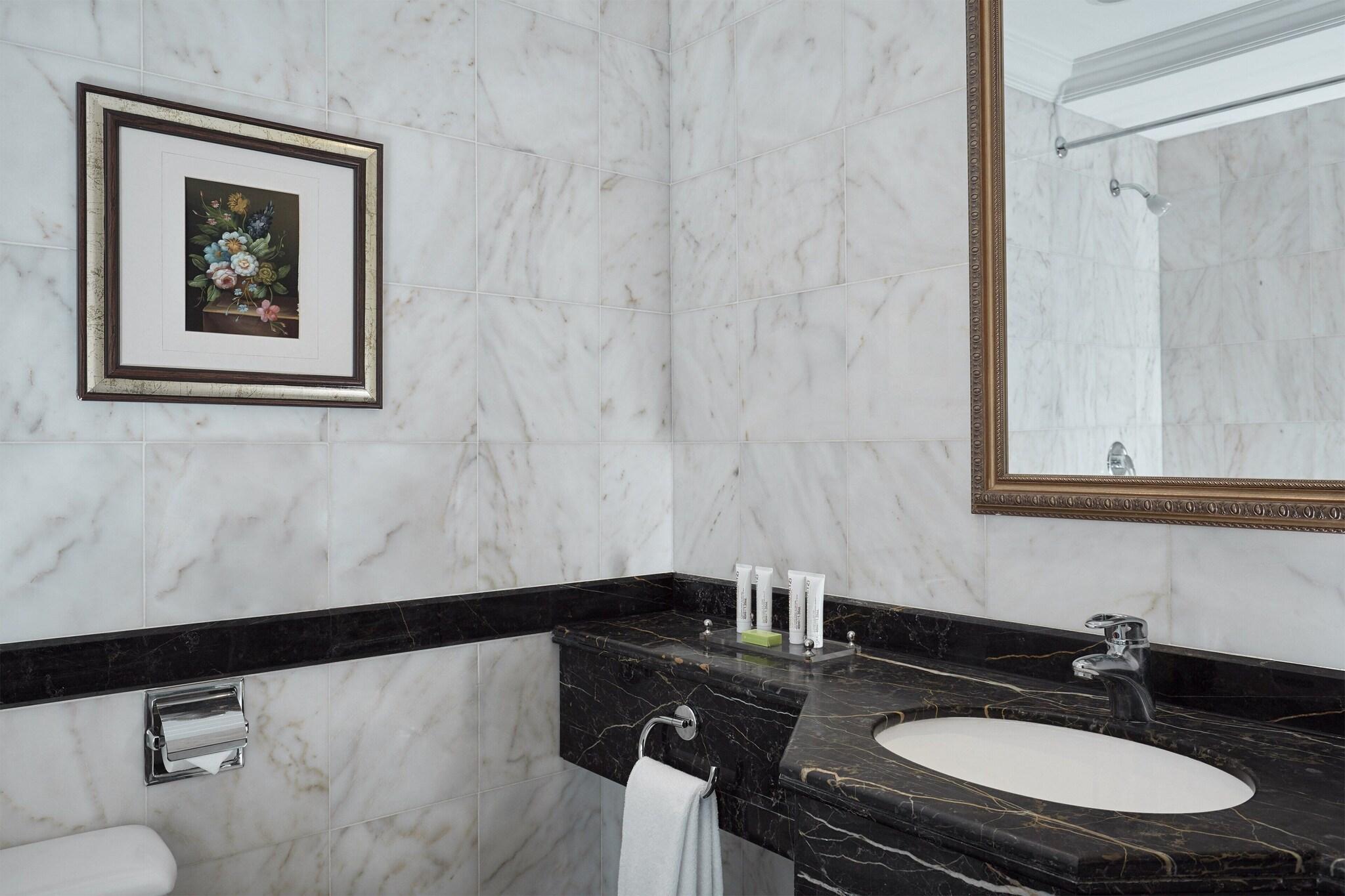 Double Superior King Bed