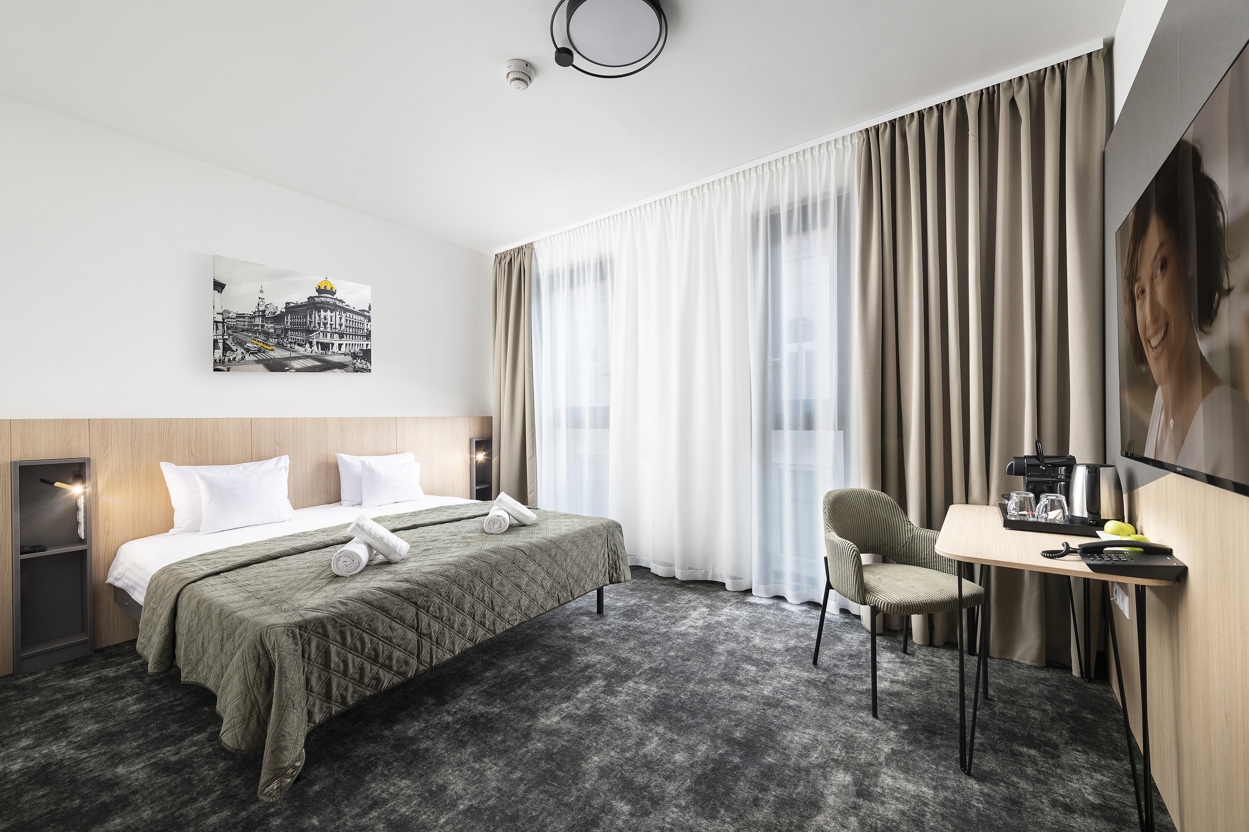 Double or Twin Deluxe