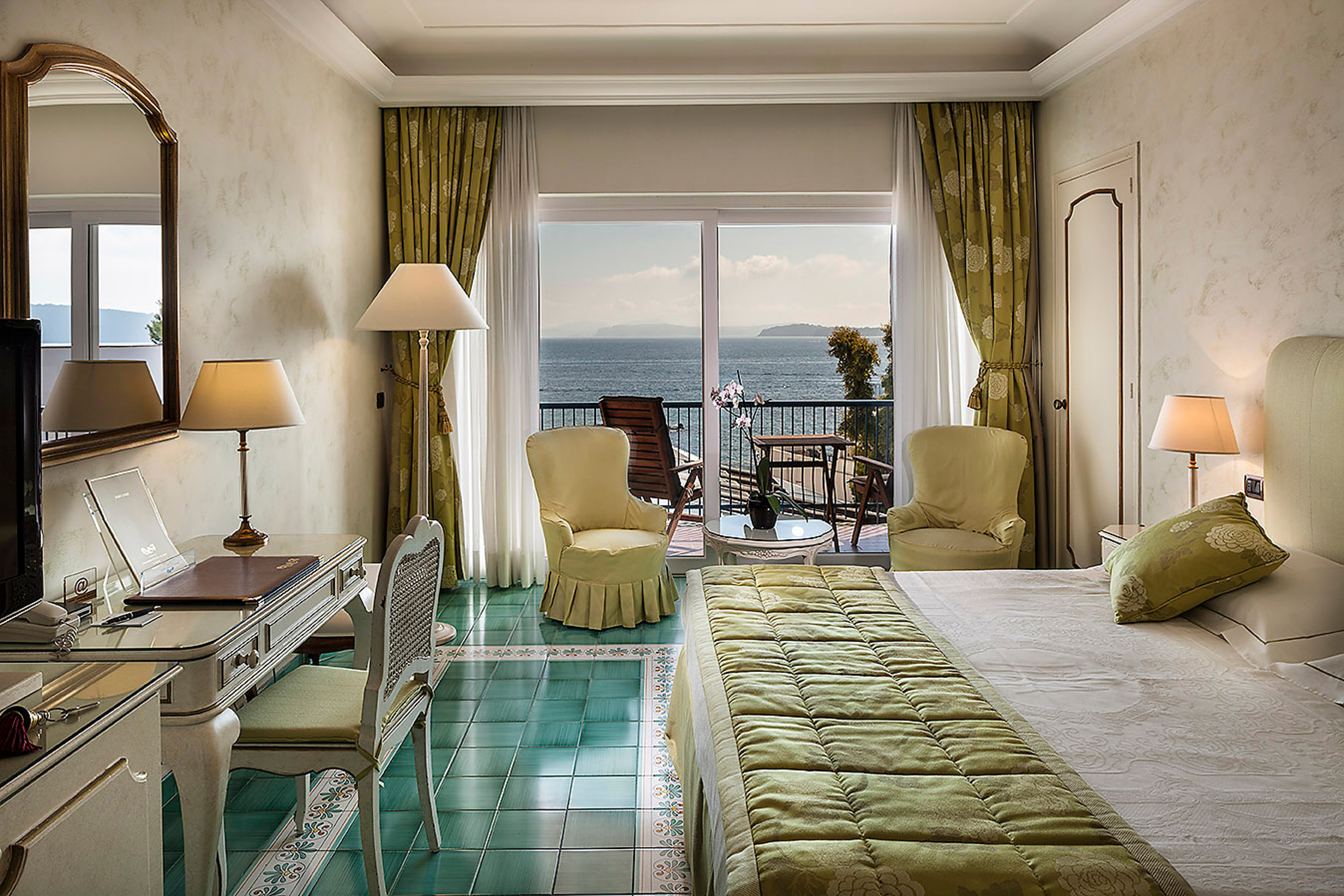 Double or Twin Superior Sea View