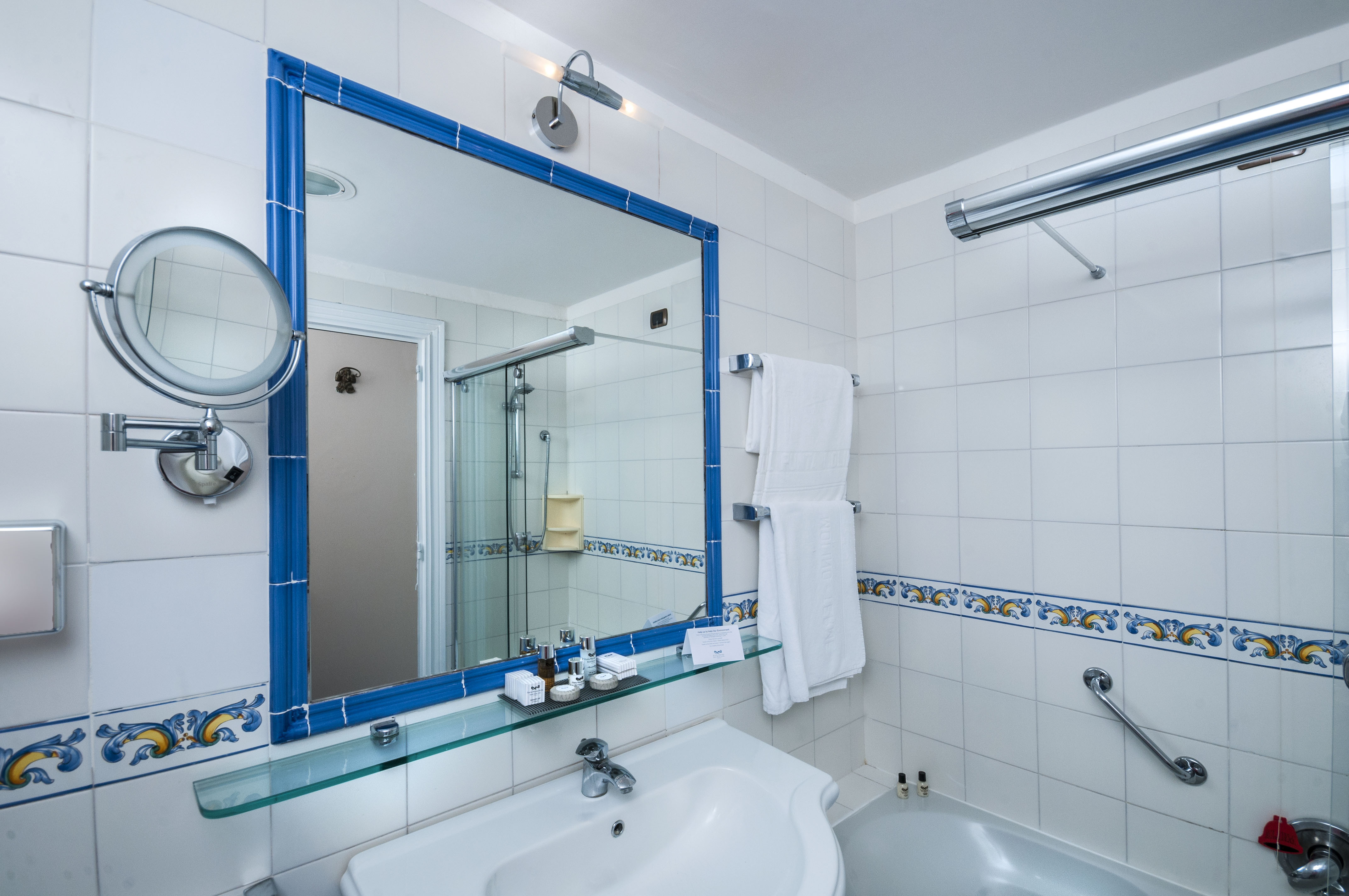 Double or Twin Comfort Sea View