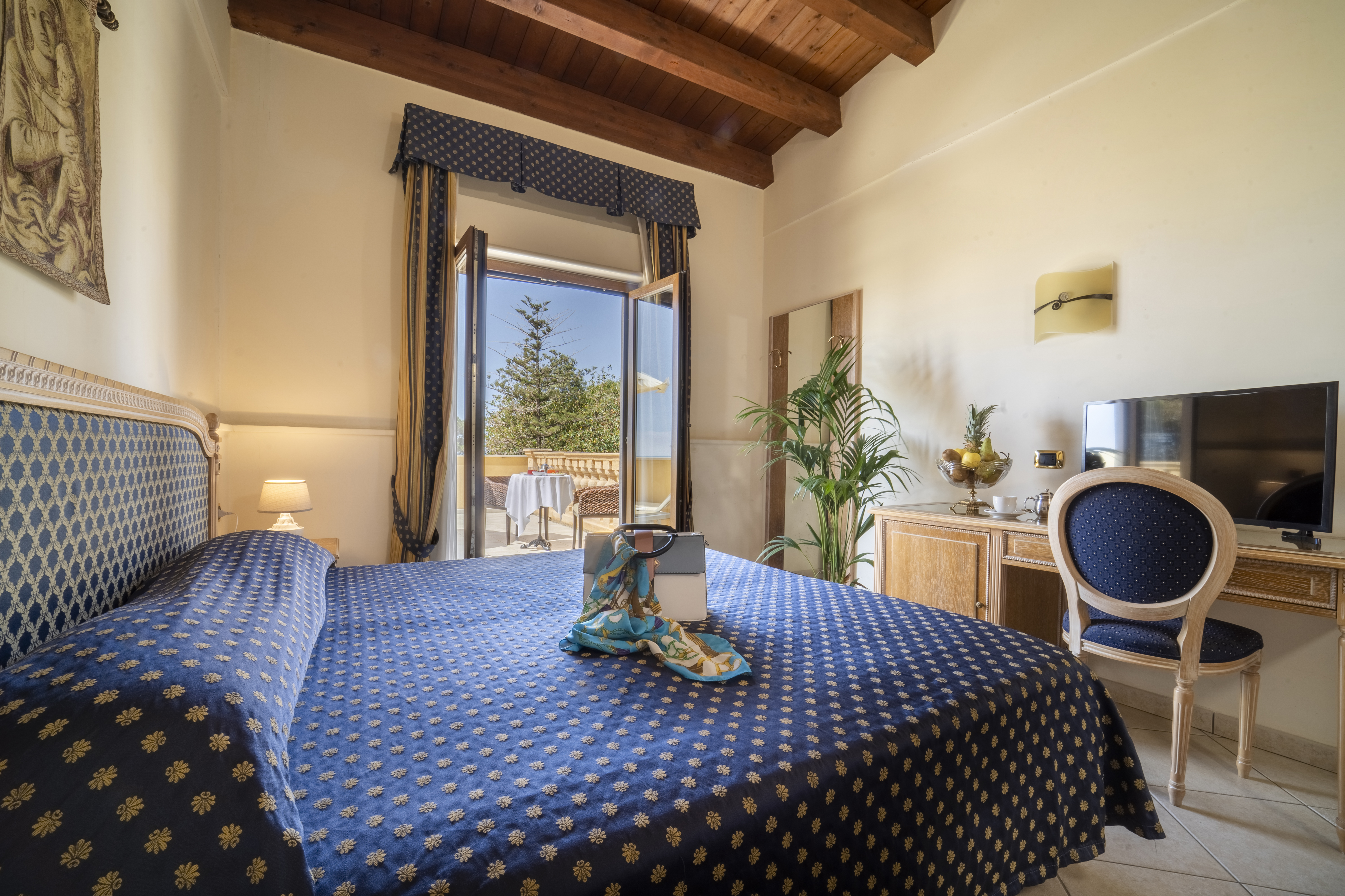 Double or Twin Sea View with Terrace