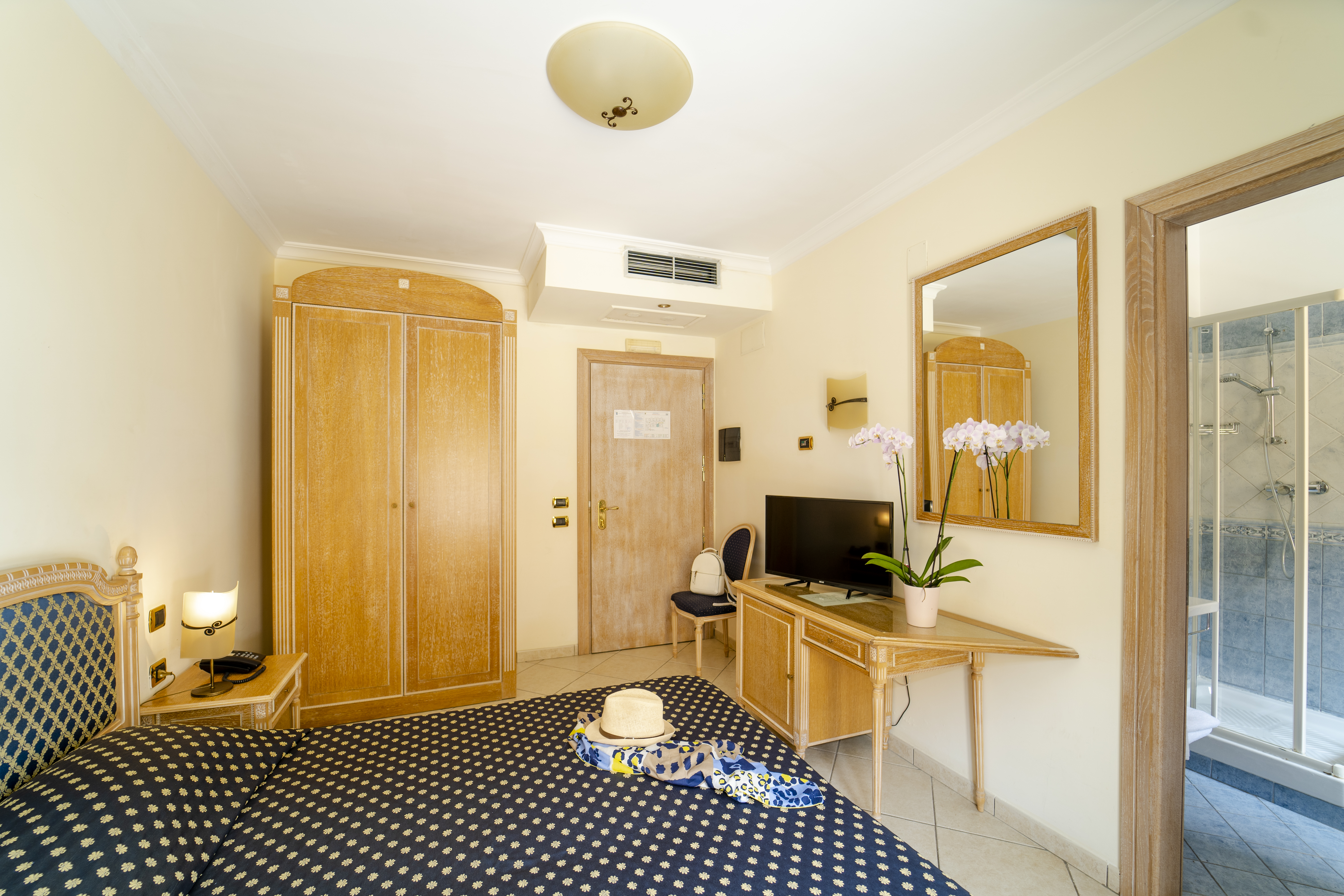 Double Single Superior