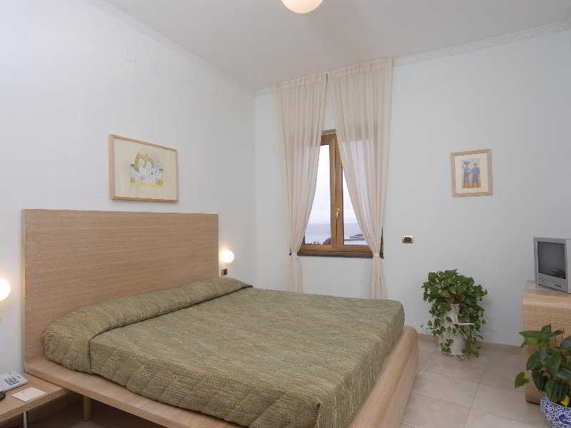 Double or Twin Sea View