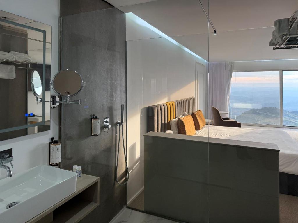 Double or Twin Deluxe