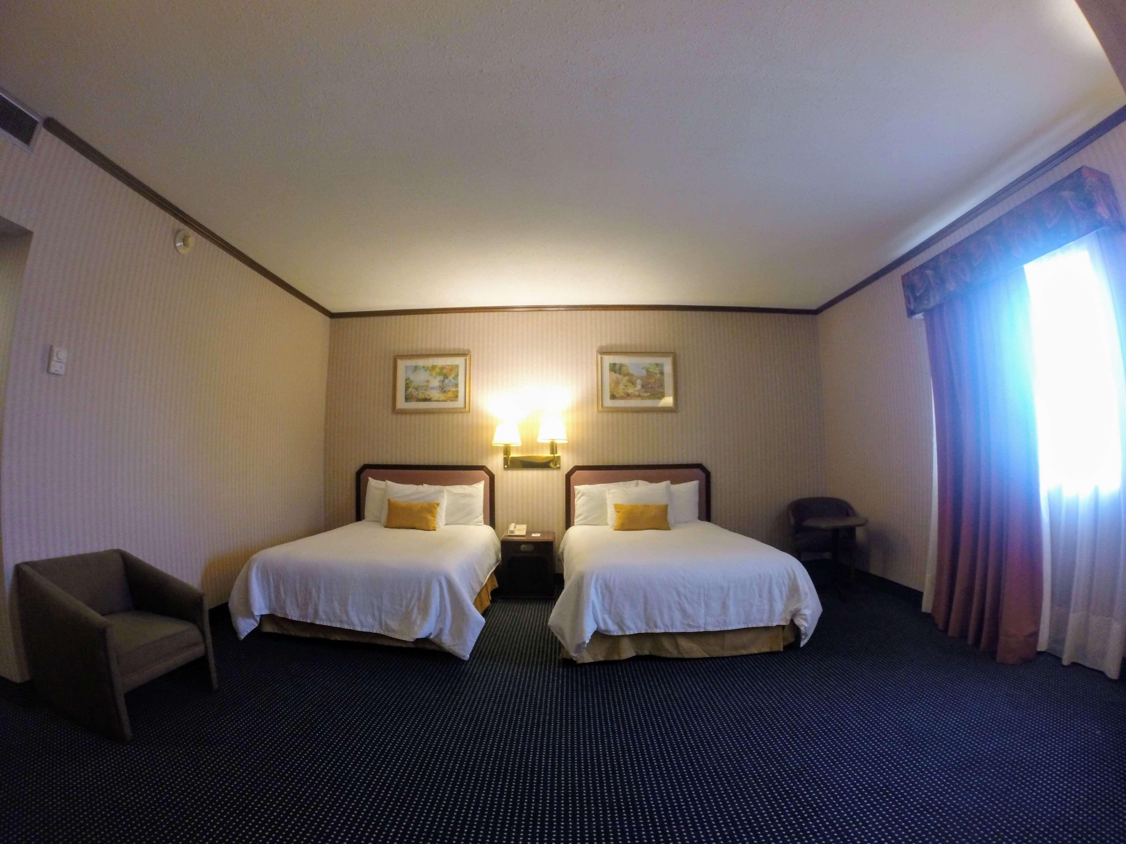 Double Two Double Beds Non Smoking