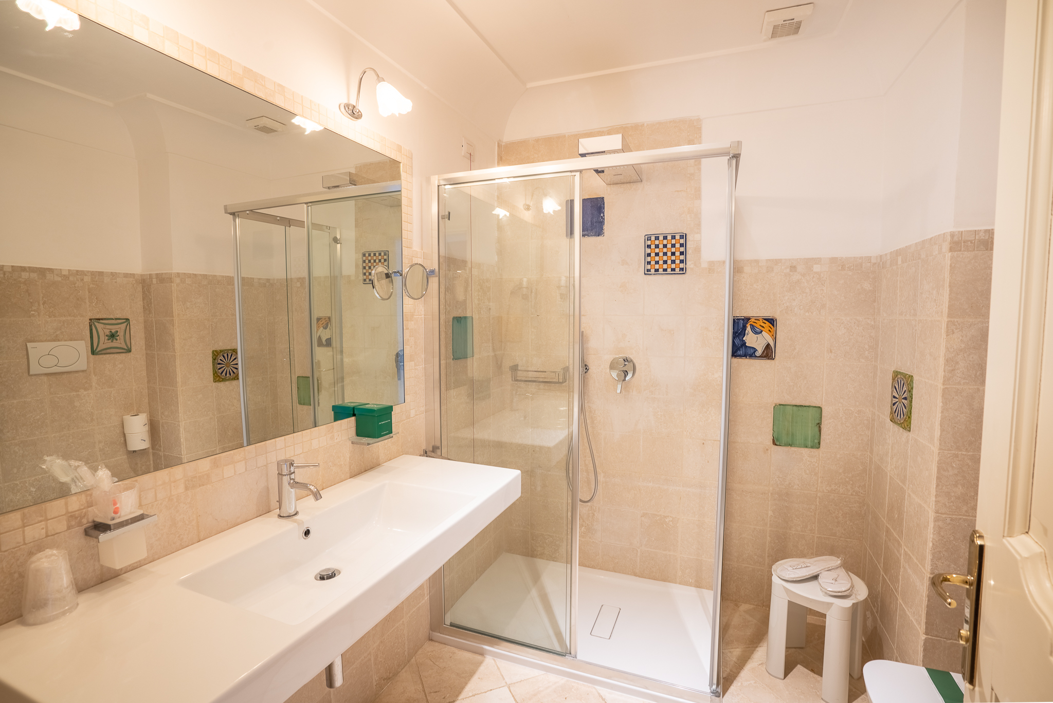 Double or Twin Annex