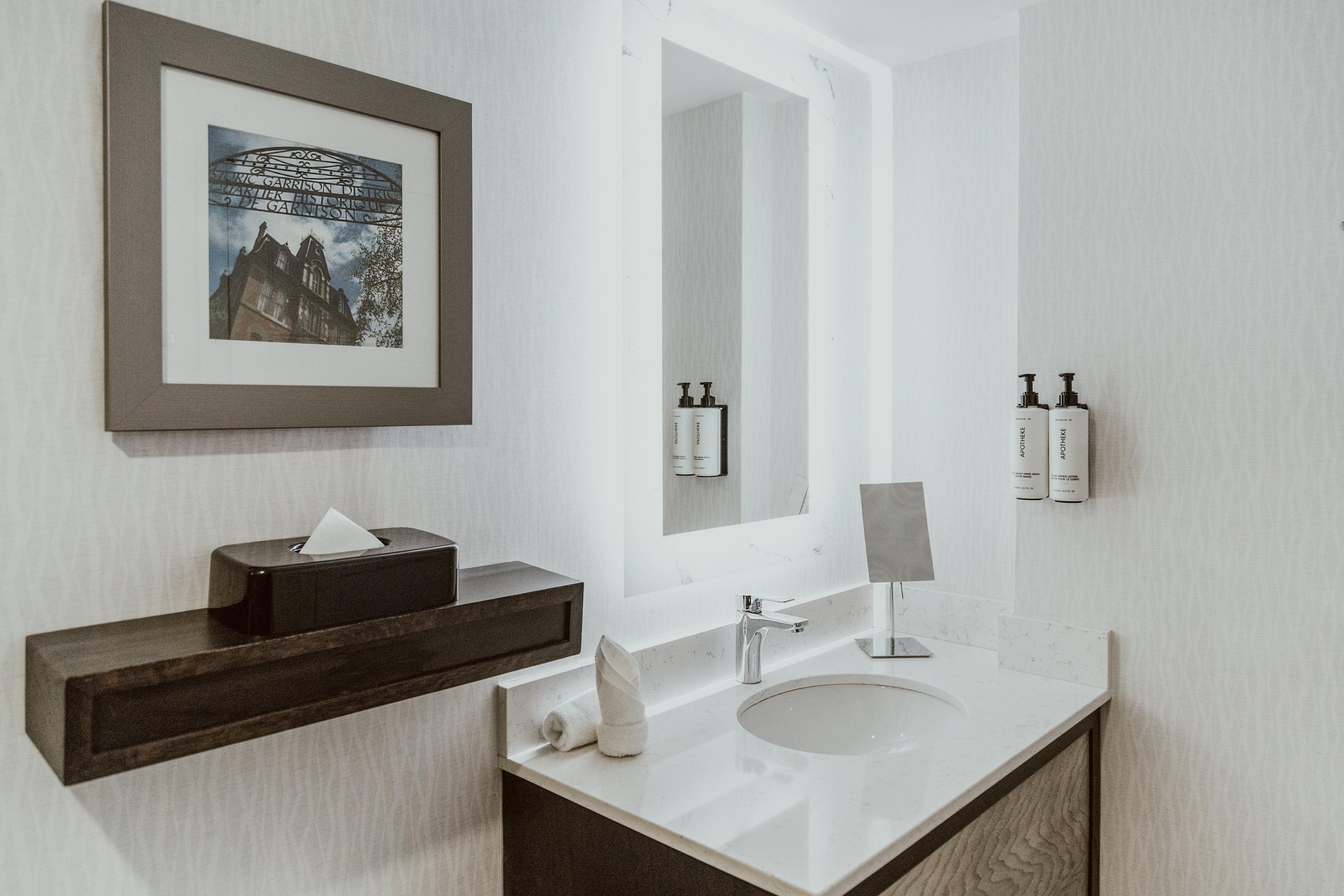 Quadruple Two Queen Beds Premium